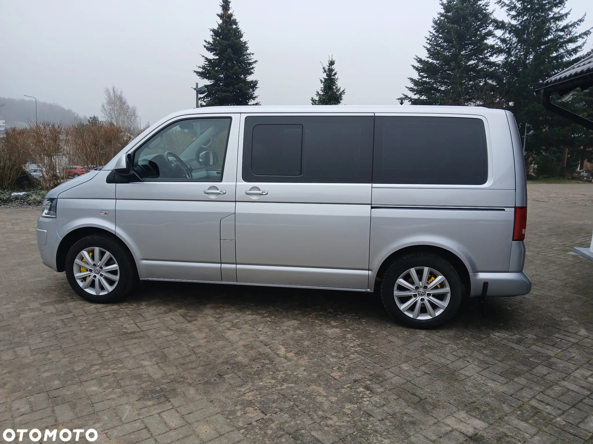 Volkswagen Multivan - 8