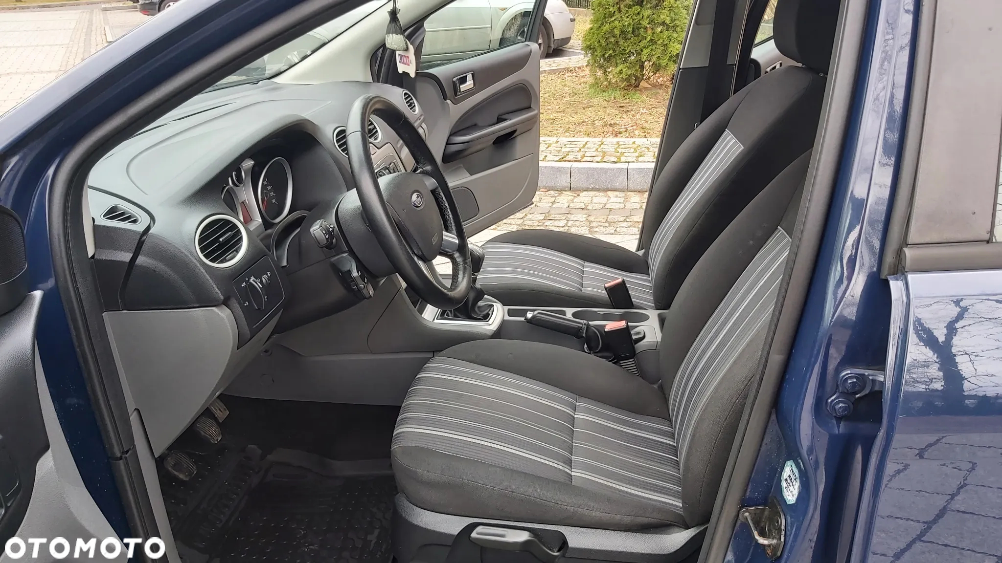 Ford Focus 1.6 Trend - 7