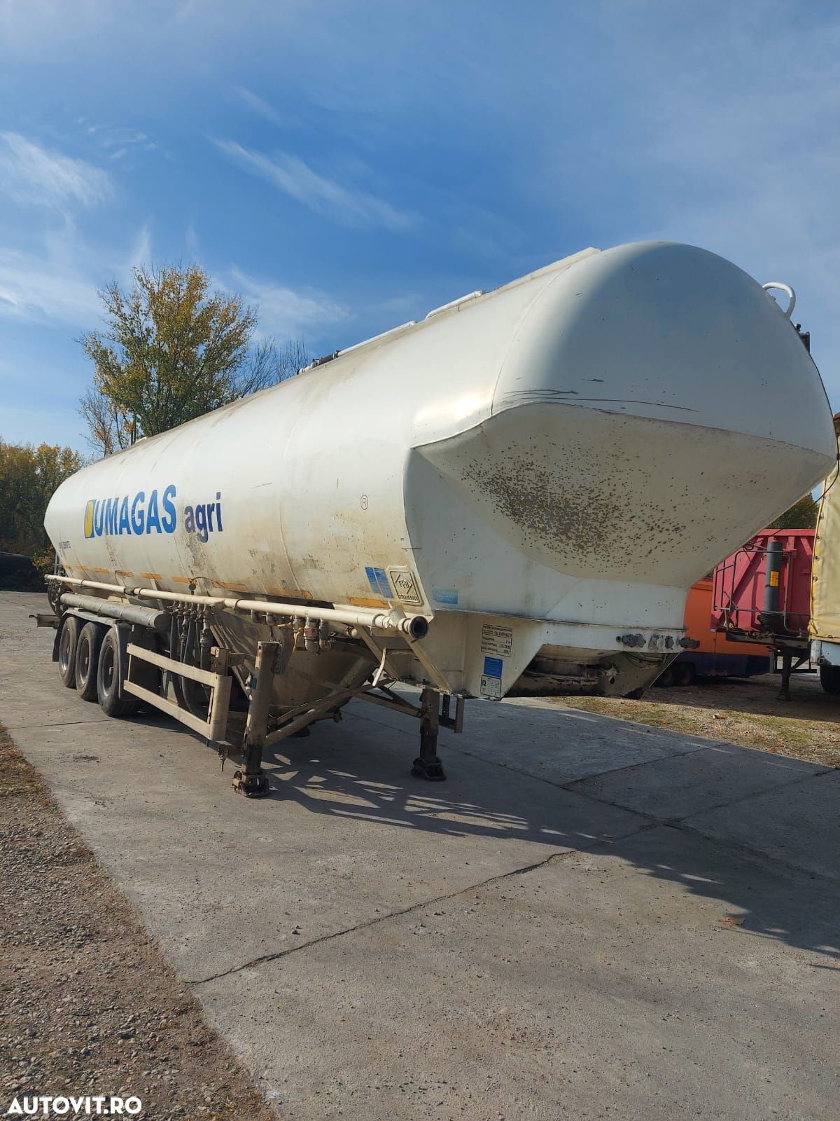 Altul Cisterna/Siloz FELDBINDER 57.000 l 4 Compartimente pentru Pulberi/Furaje/APA//Ingrasamant lichid/etc. - 1