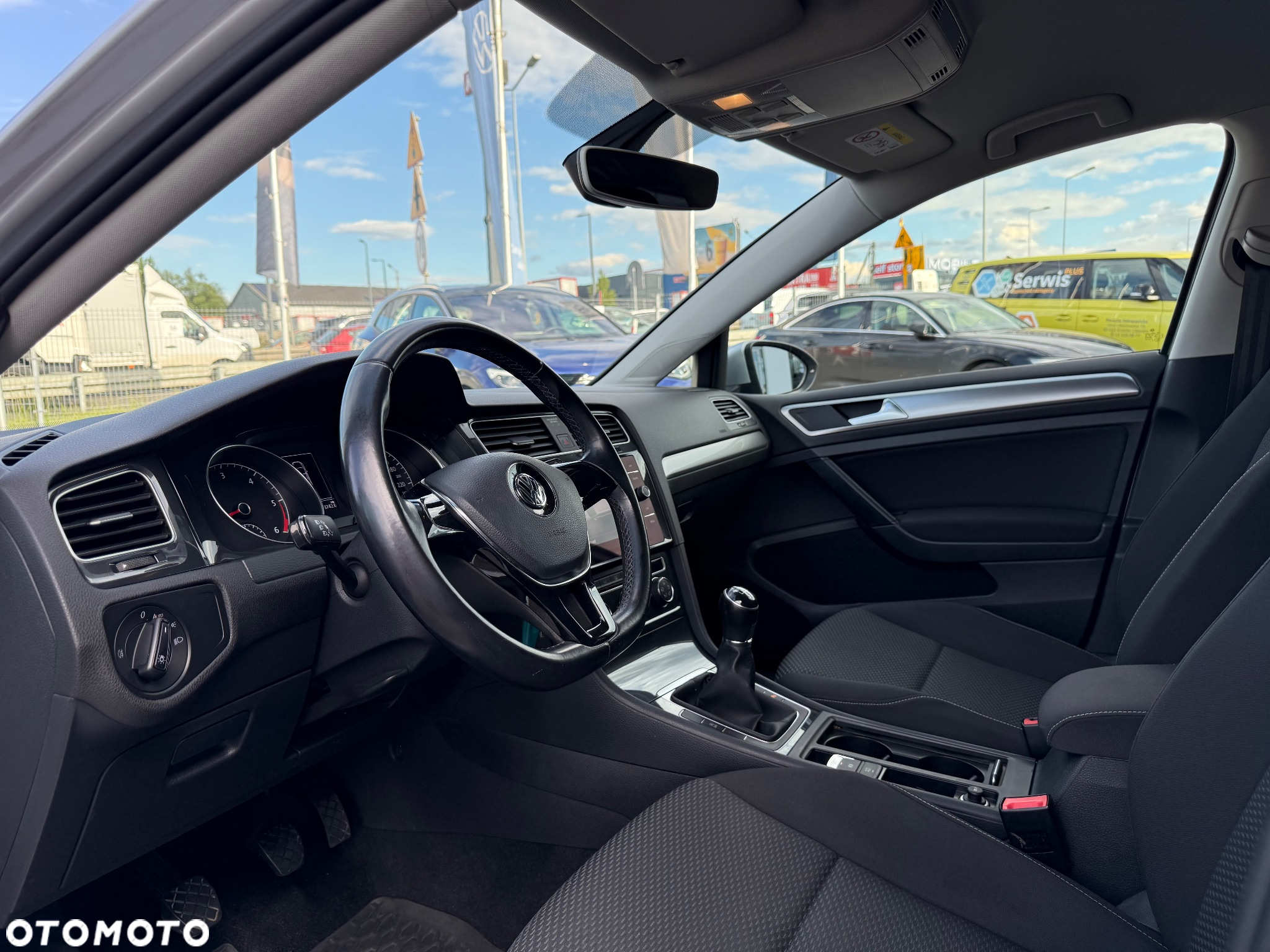 Volkswagen Golf VII 1.6 TDI BMT Trendline - 9