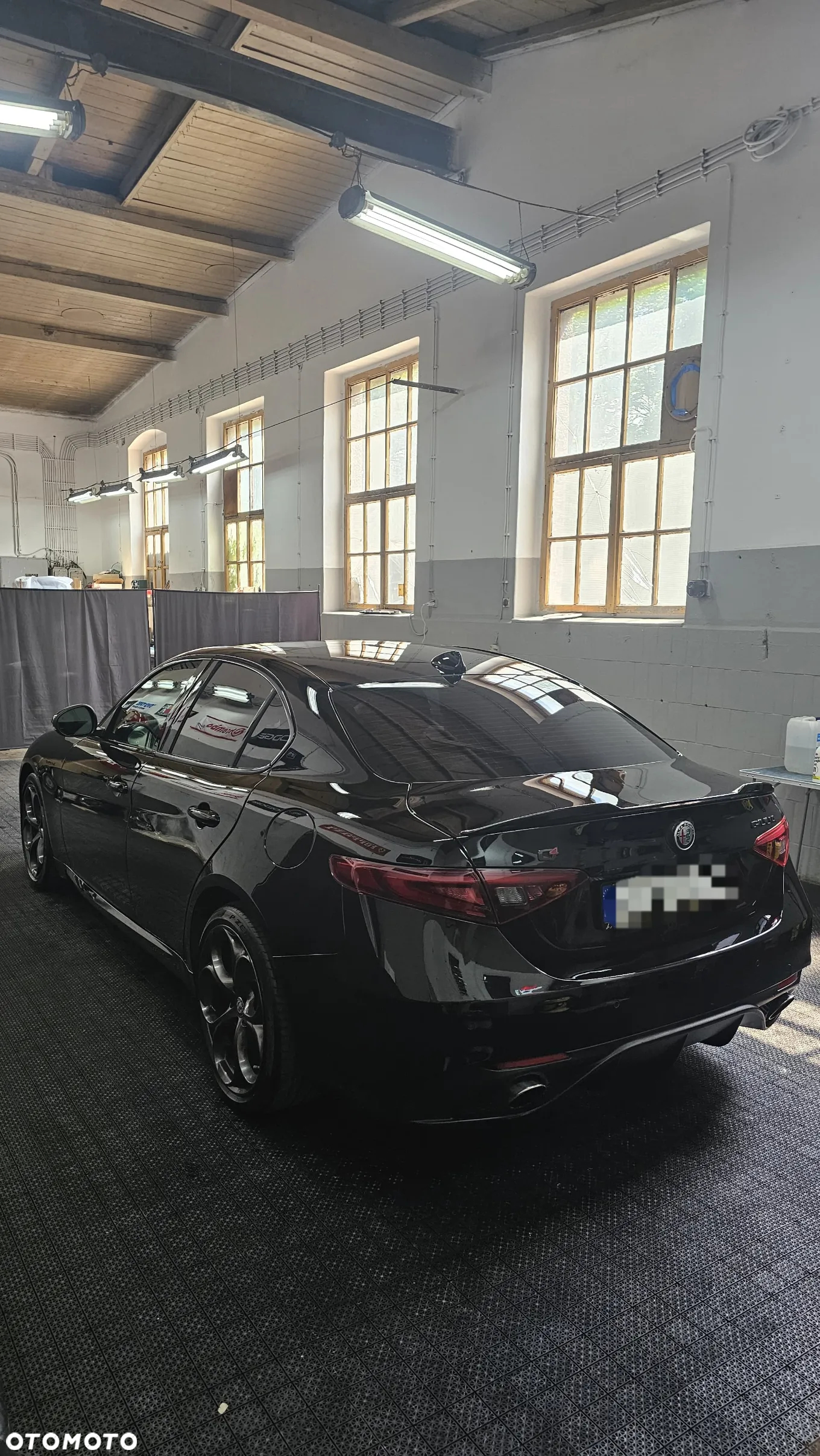 Alfa Romeo Giulia 2.0 Turbo 16V AT8-Q4 Veloce Ti - 7