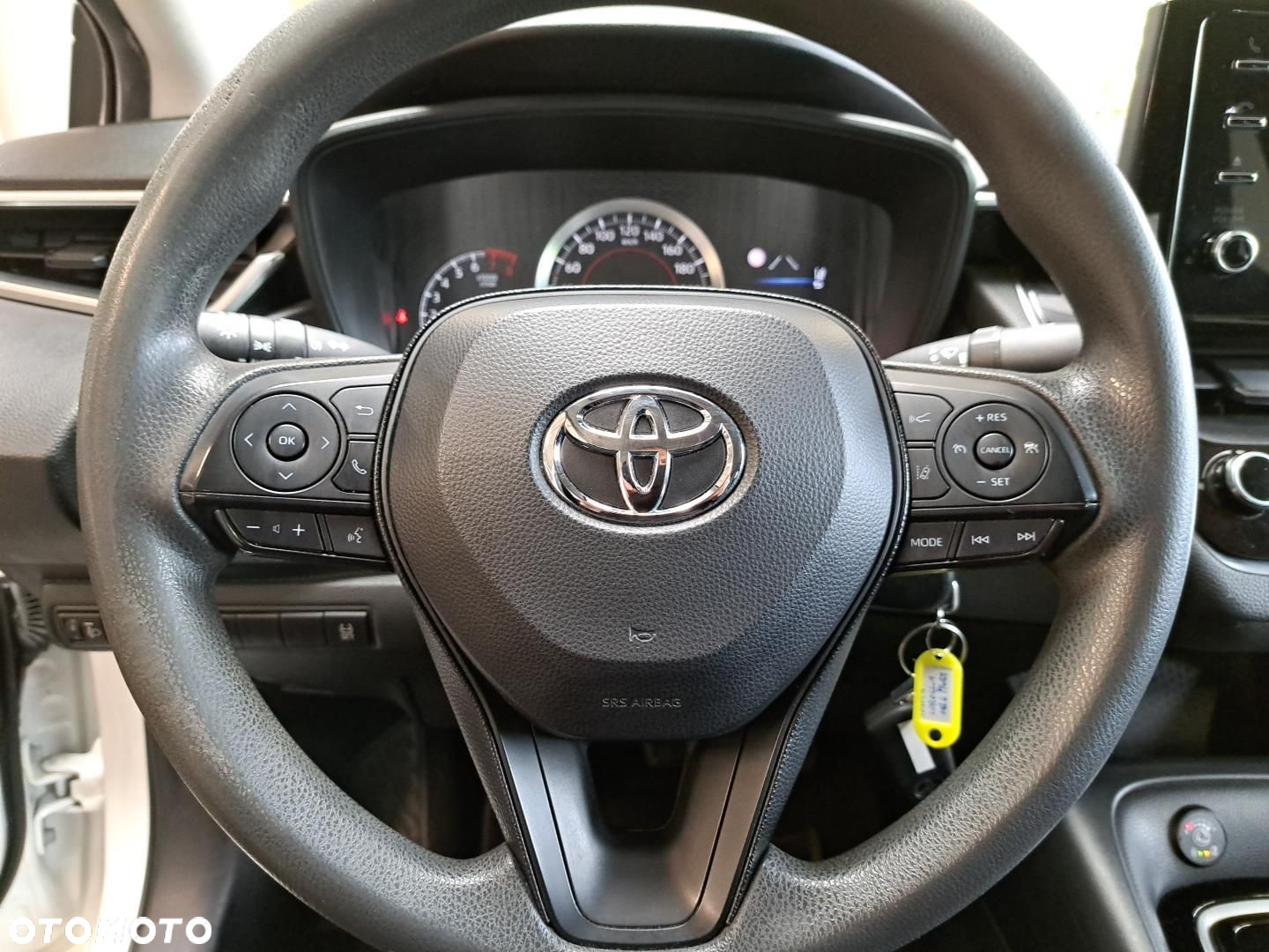 Toyota Corolla - 24