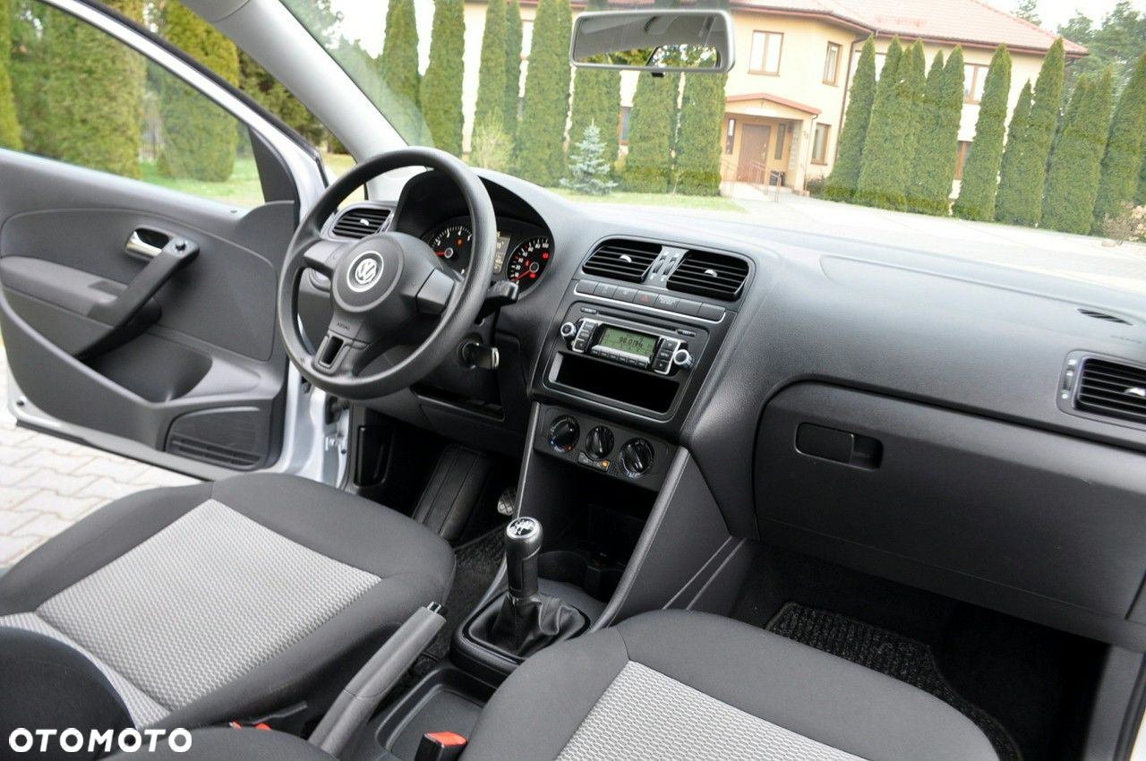 Volkswagen Polo - 24