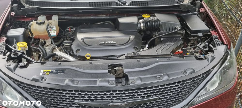 Chrysler Pacifica - 9