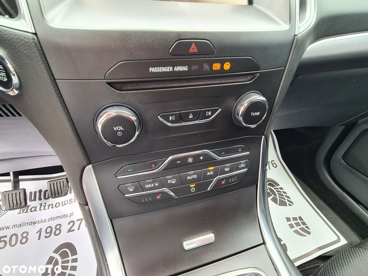Ford S-Max 2.0 EcoBlue Titanium - 24