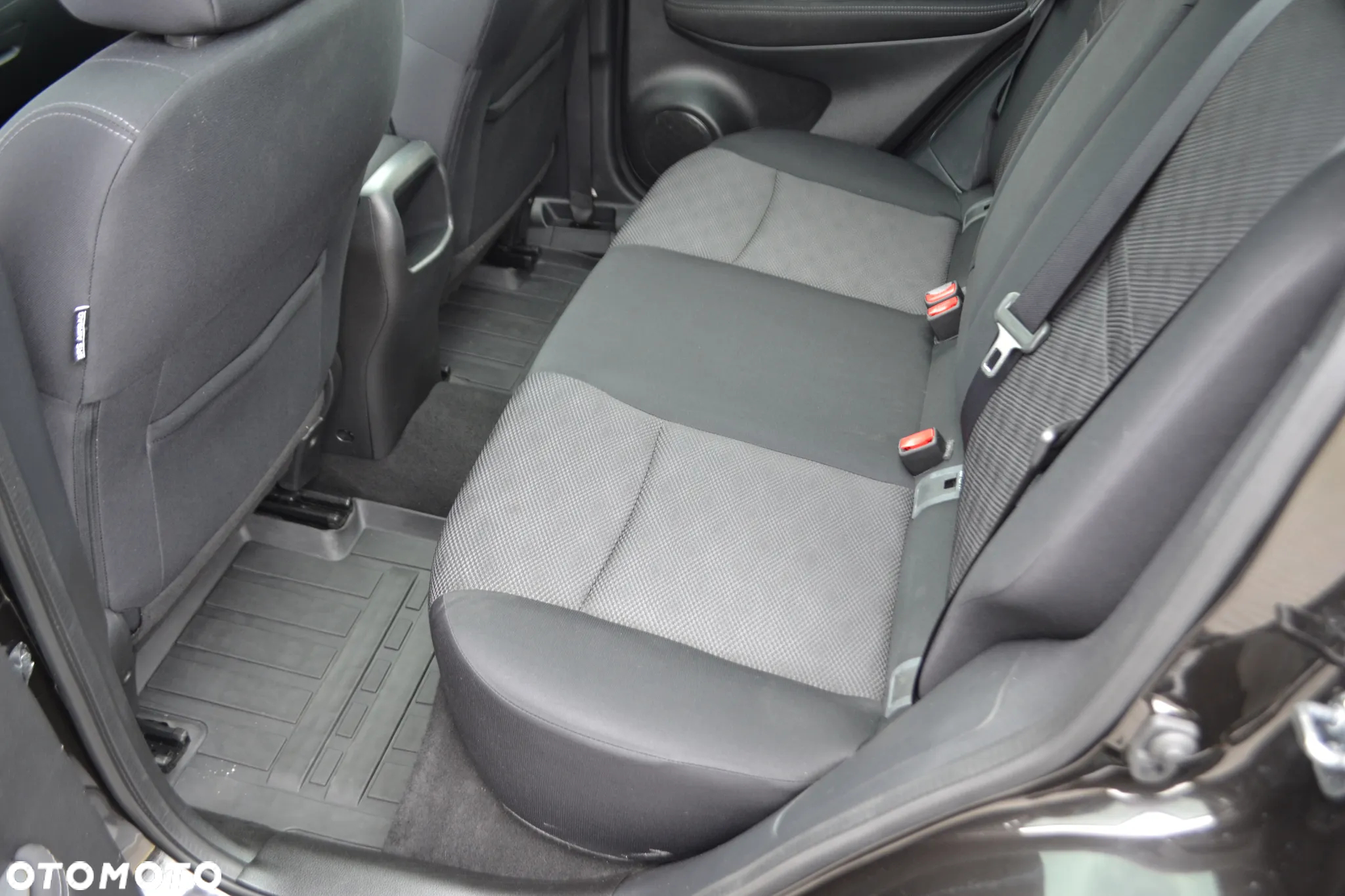 Nissan Qashqai - 25