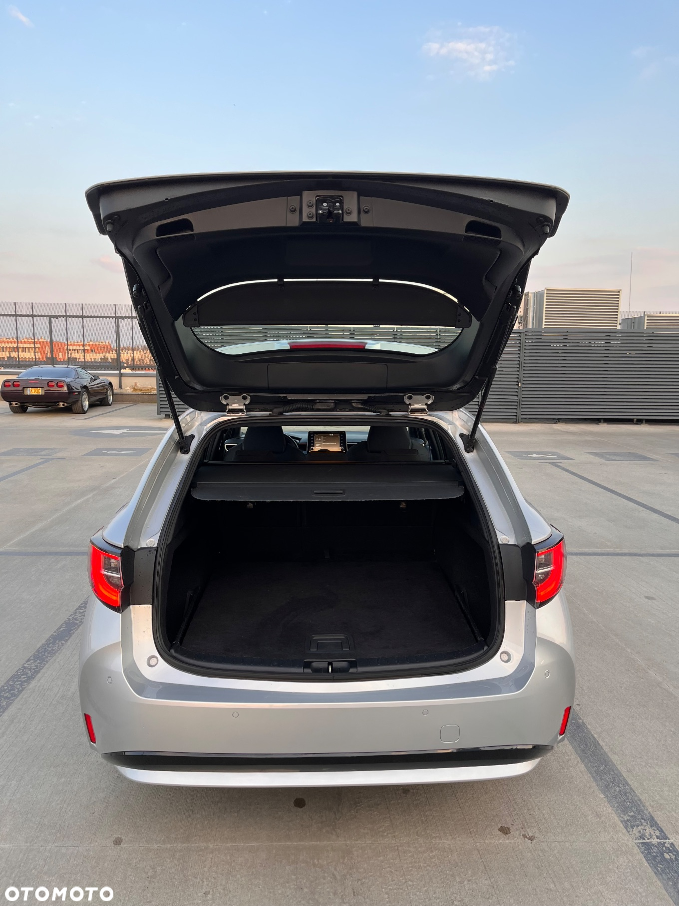 Toyota Corolla 1.8 Hybrid Comfort - 6