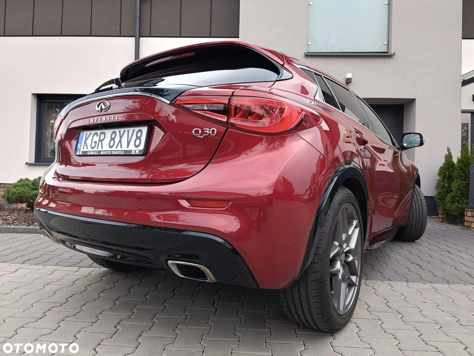 Infiniti Q30 - 3