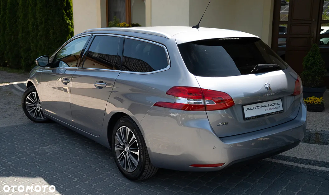 Peugeot 308 SW 1.5 BlueHDi Road Trip S&S EAT8 - 25