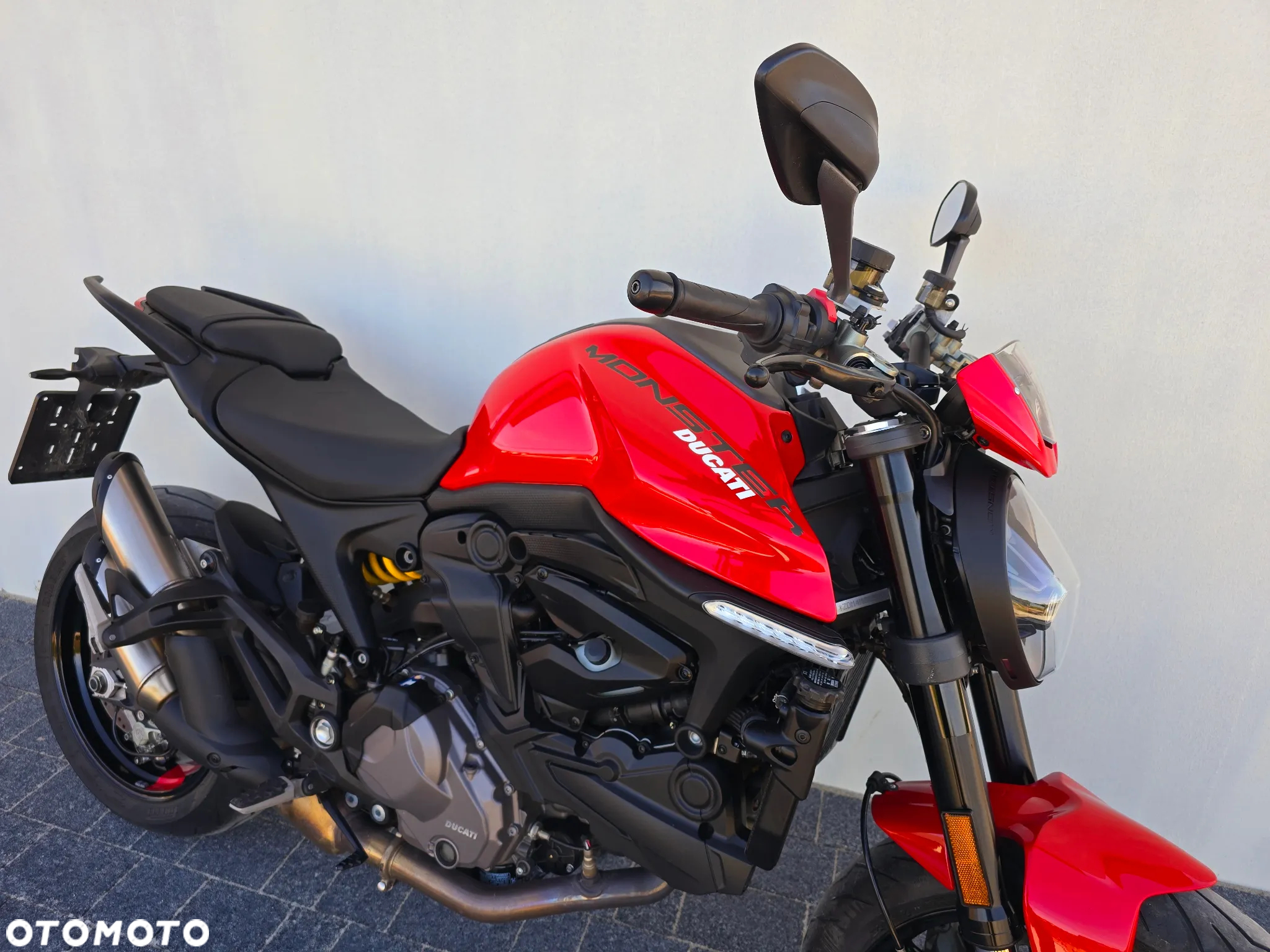 Ducati Monster - 8