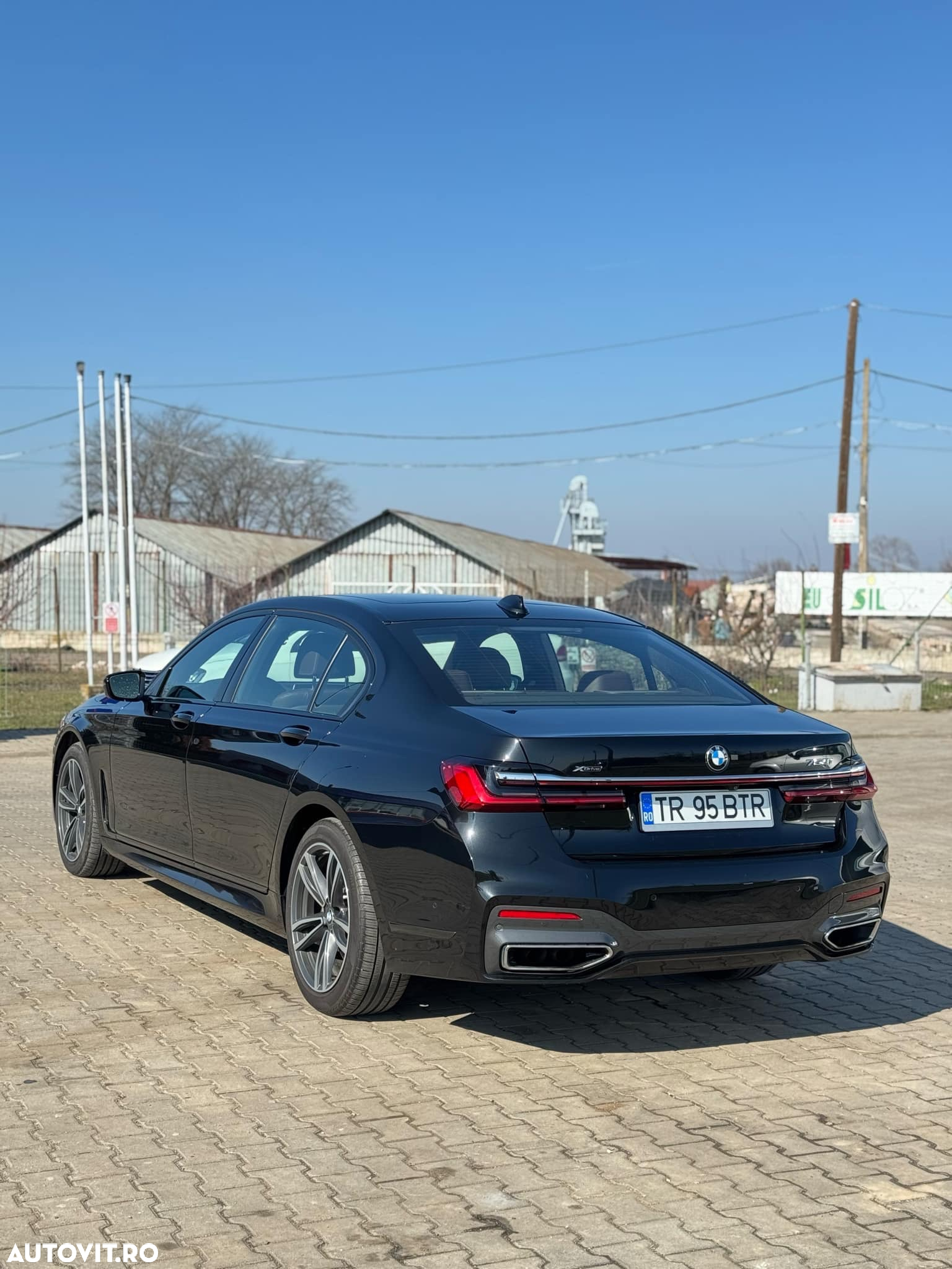 BMW Seria 7 750Li xDrive - 7