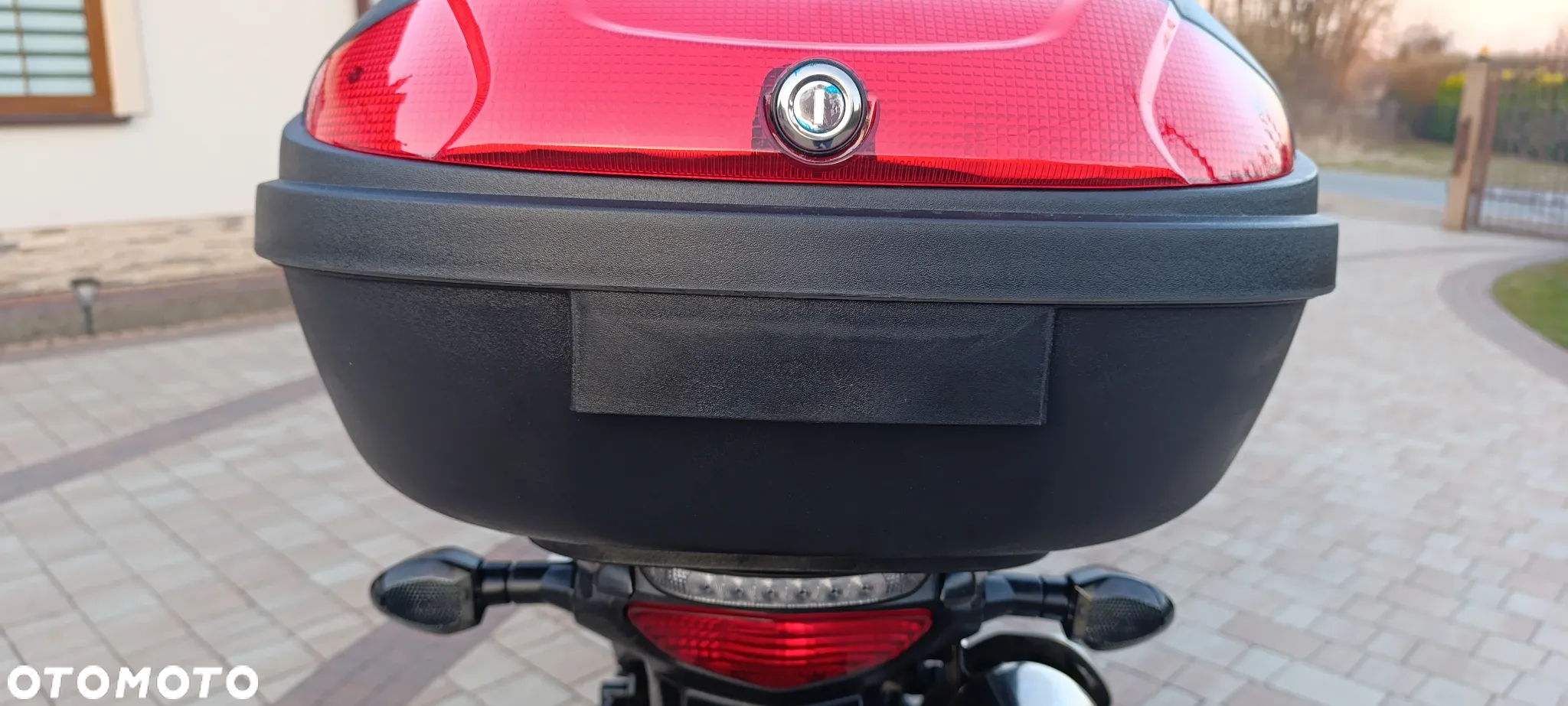 Suzuki V-STROM - 30