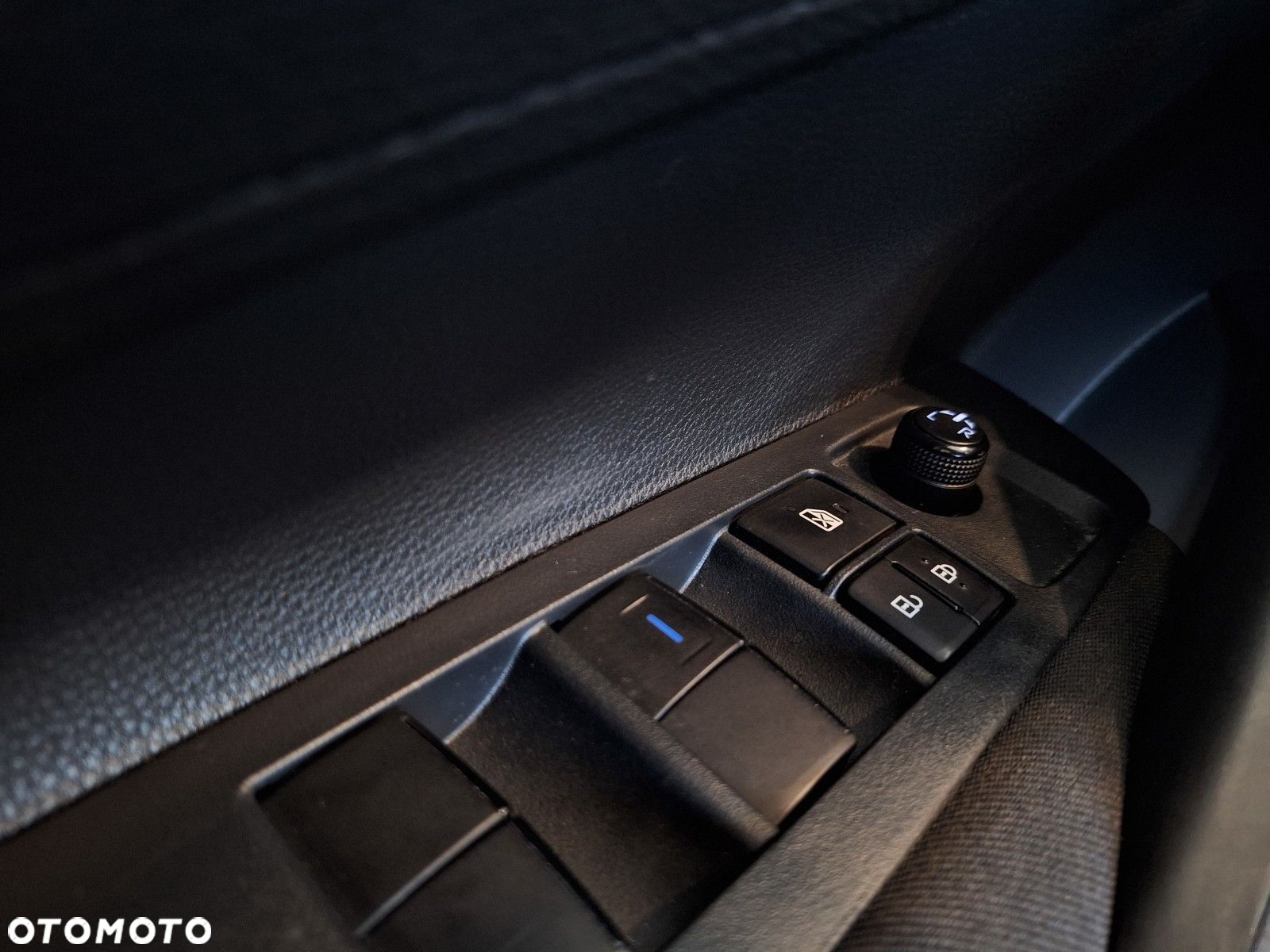 Toyota Corolla - 35