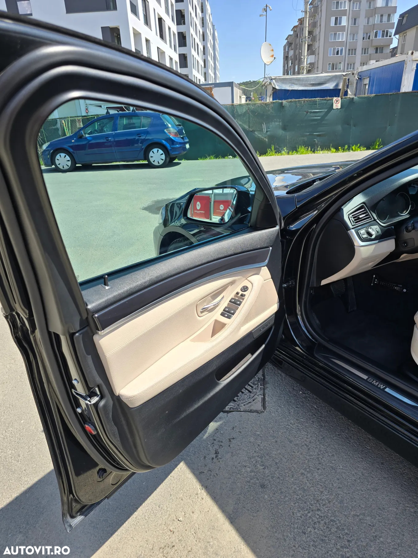 BMW Seria 5 530d xDrive - 13