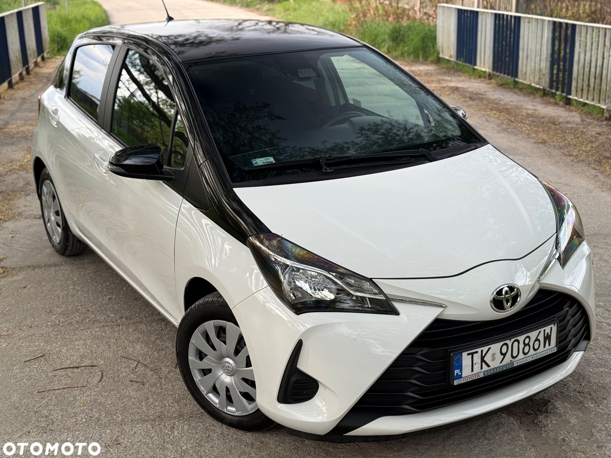 Toyota Yaris 1.5 Active - 11