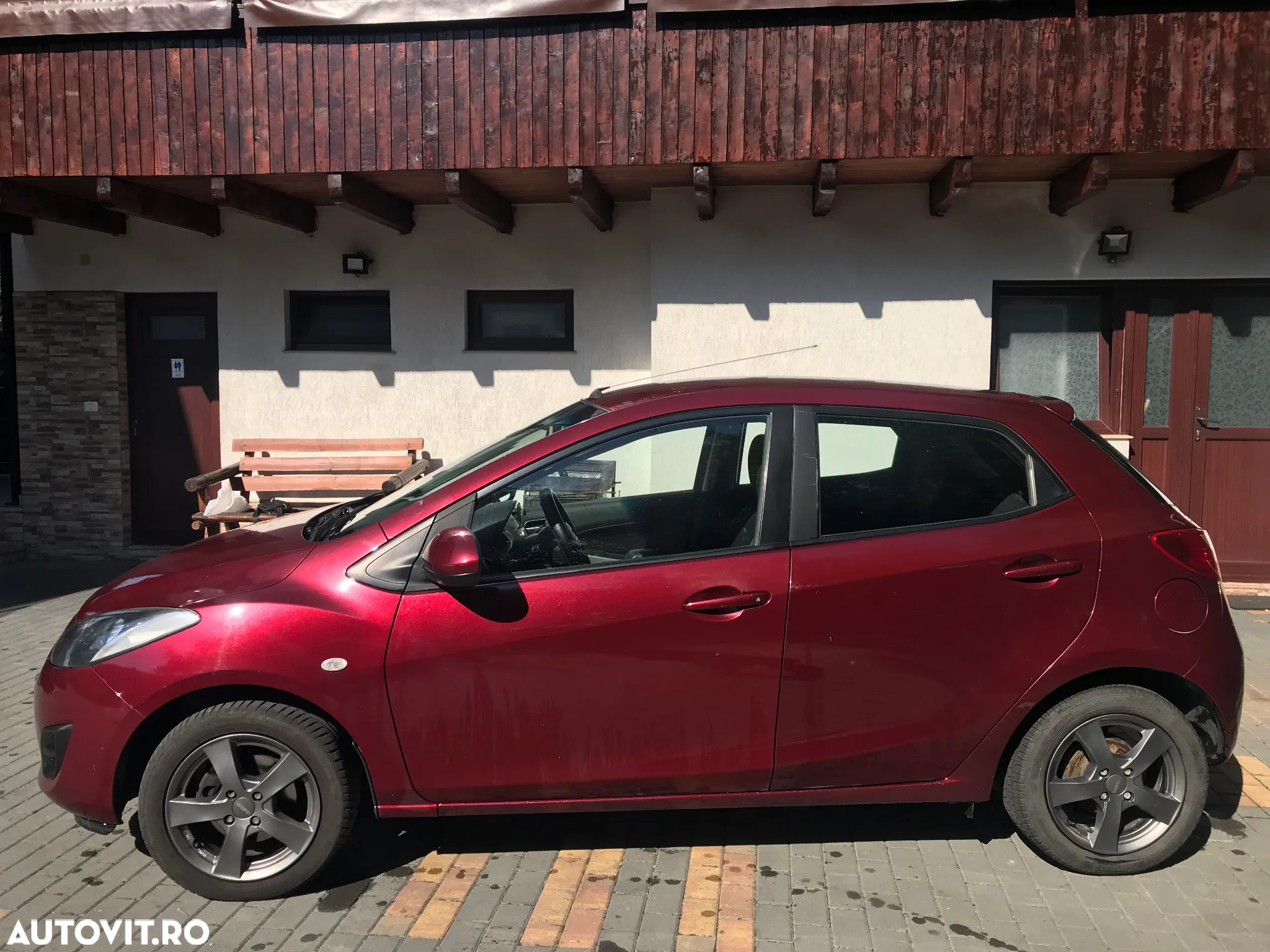 Mazda 2 - 6