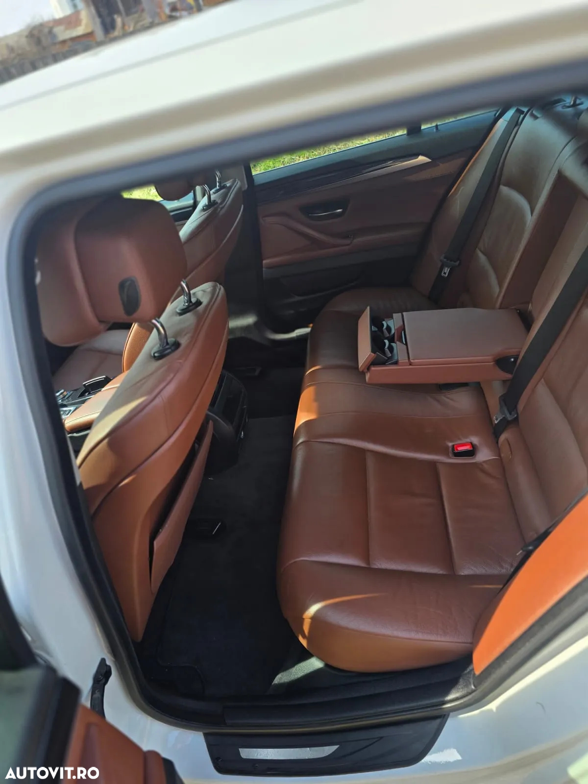 BMW Seria 5 520d Touring Aut. Luxury Line - 7