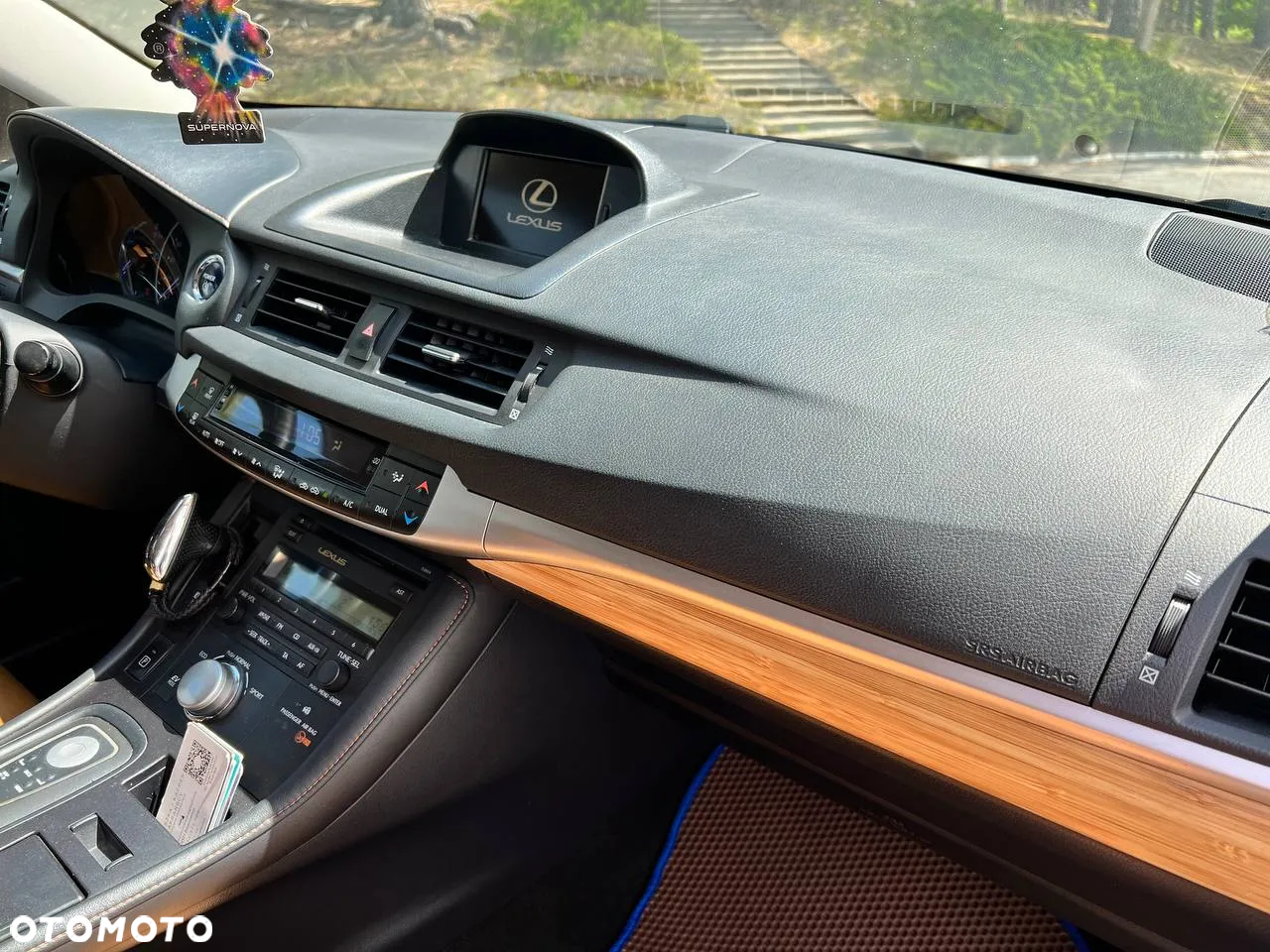 Lexus CT 200h Prestige - 17