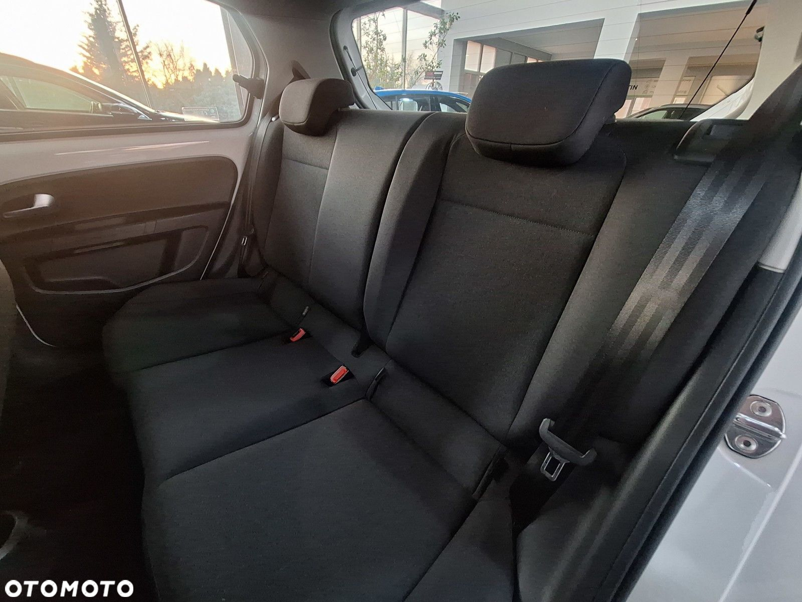 Volkswagen up! 1.0 move - 18