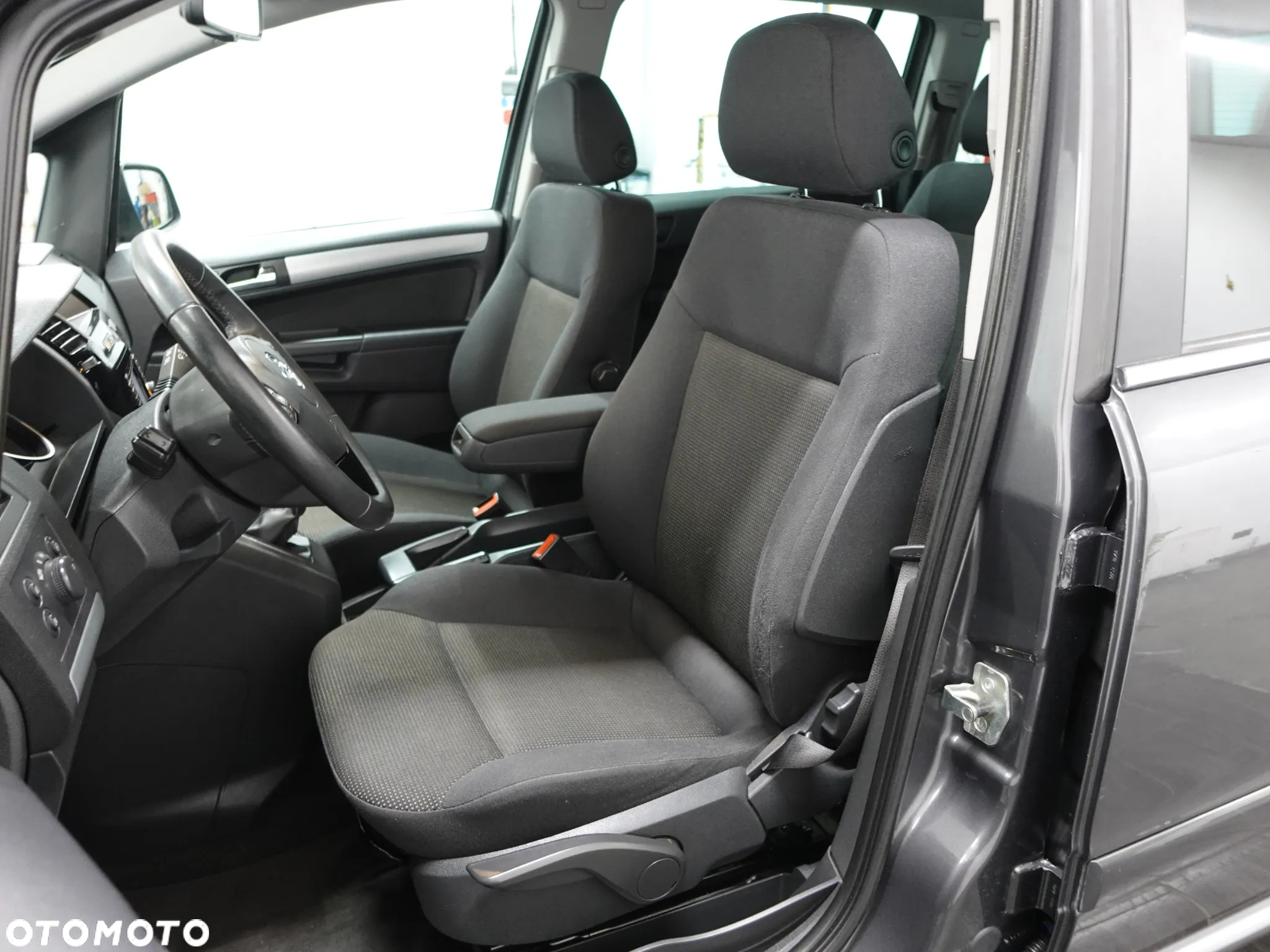 Opel Zafira 1.7 CDTI 111 - 24
