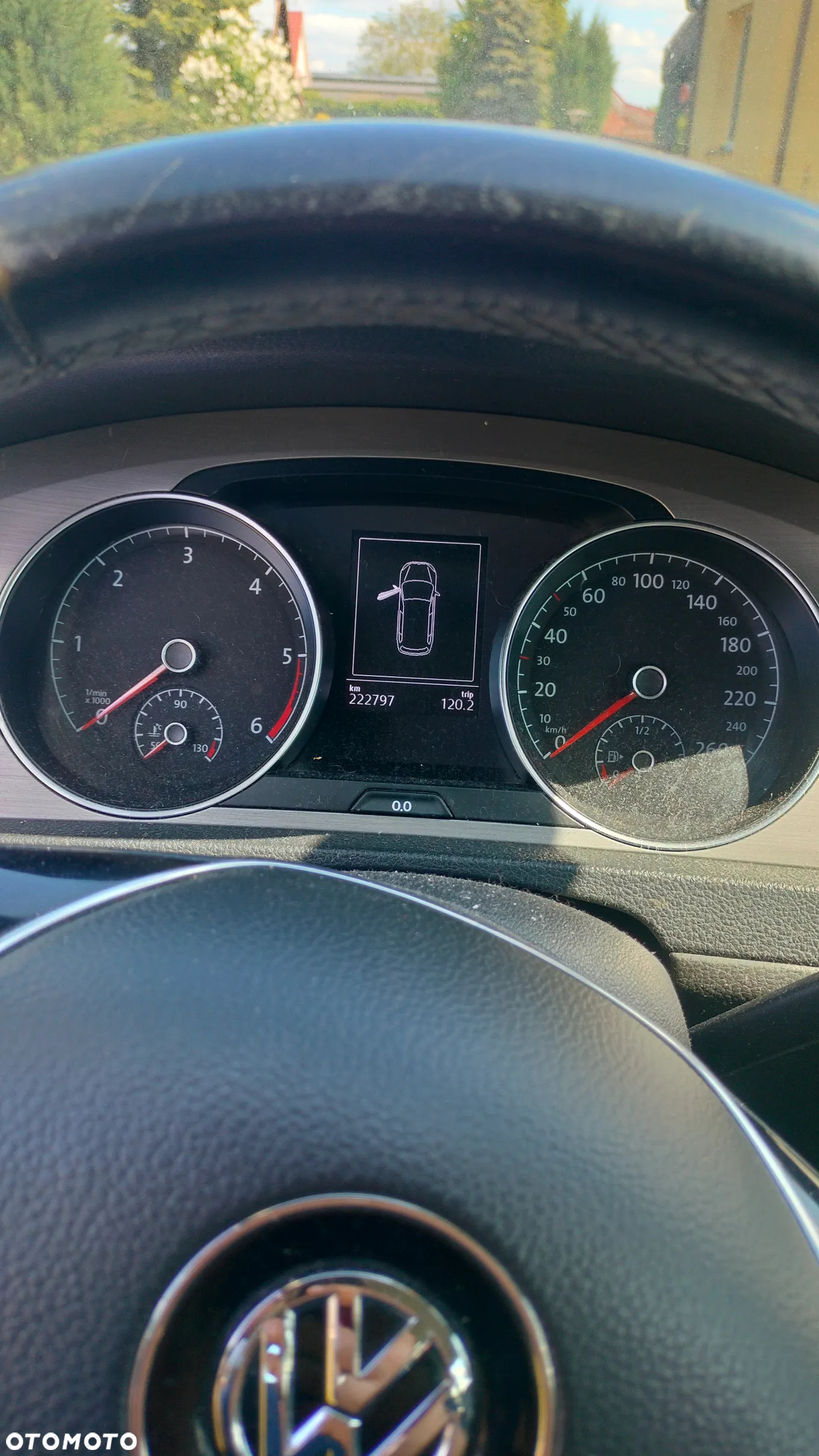 Volkswagen Golf - 6