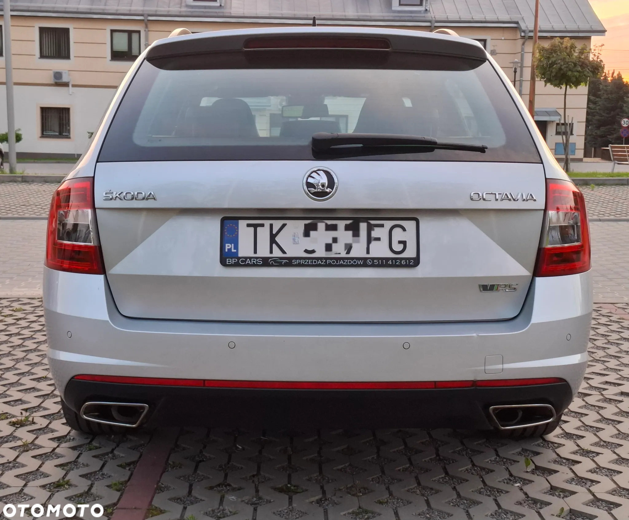 Skoda Octavia 2.0 TSI RS - 7