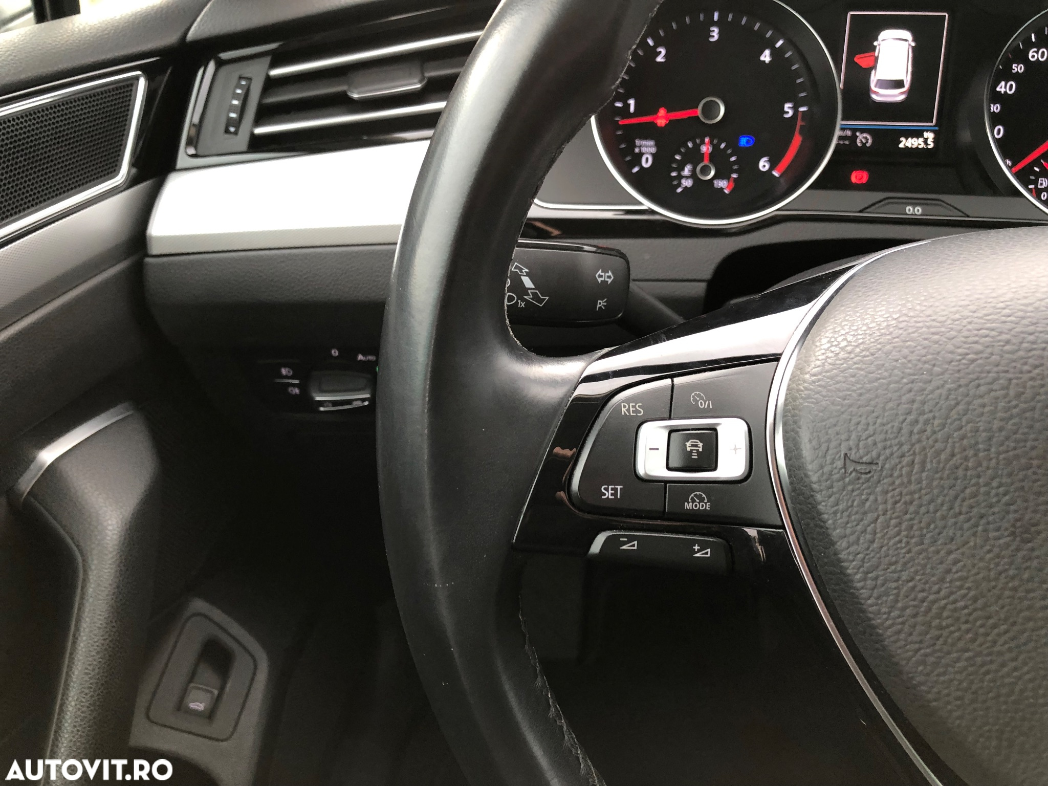 Volkswagen Passat Variant 1.6 TDI SCR DSG Business - 18