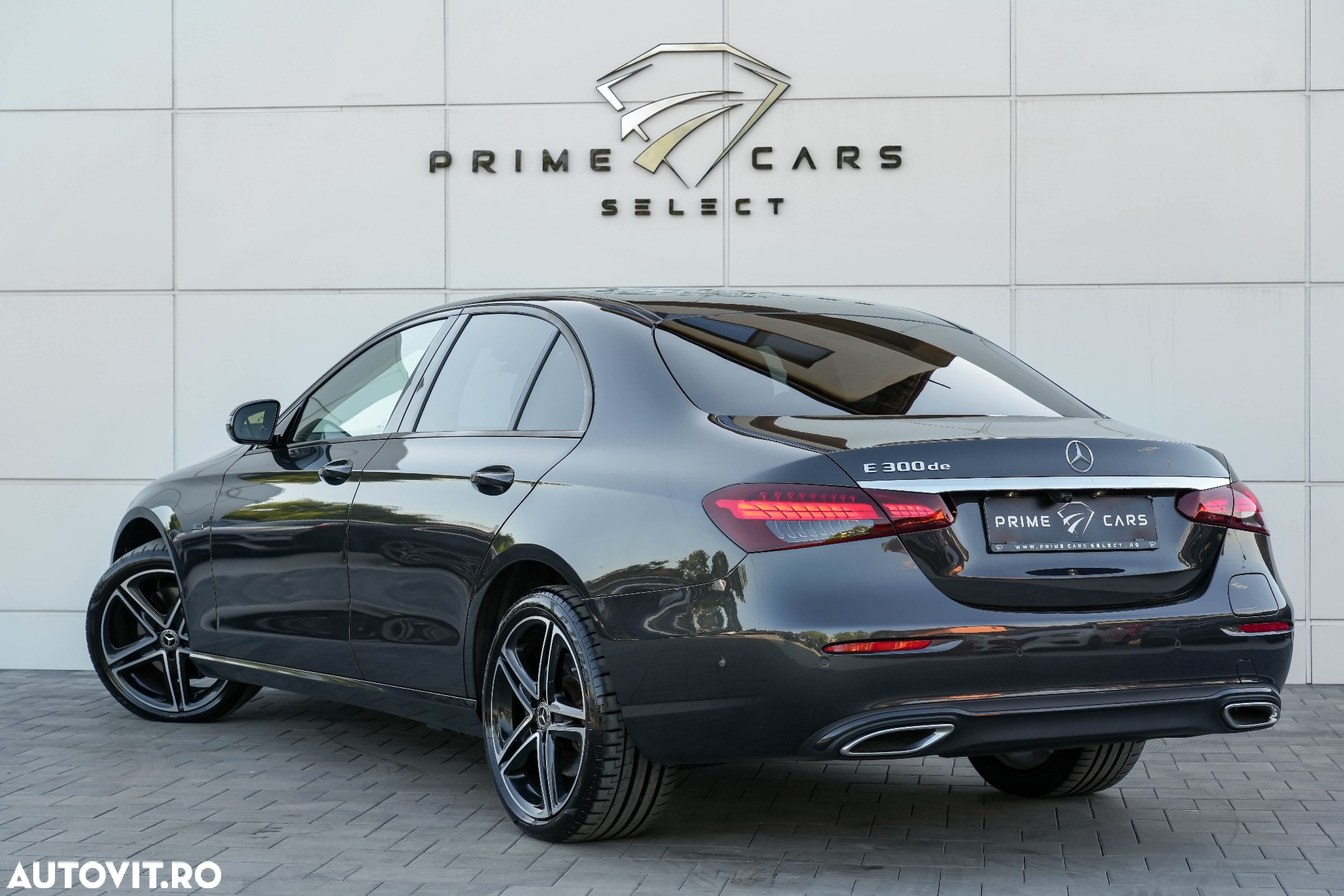 Mercedes-Benz E 300 de 9G-TRONIC Night Edition - 3