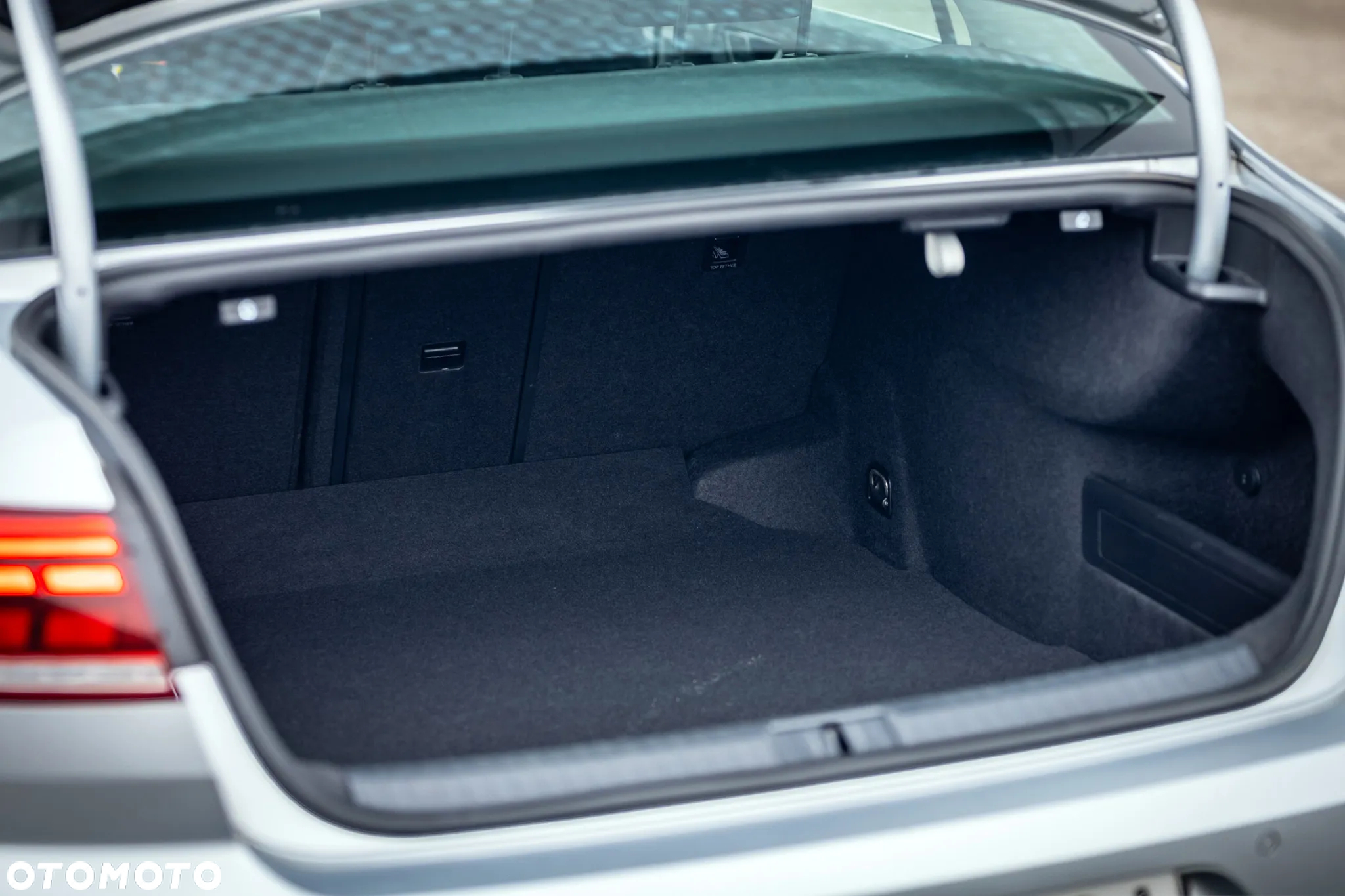 Volkswagen Passat 1.5 TSI EVO Business DSG - 24