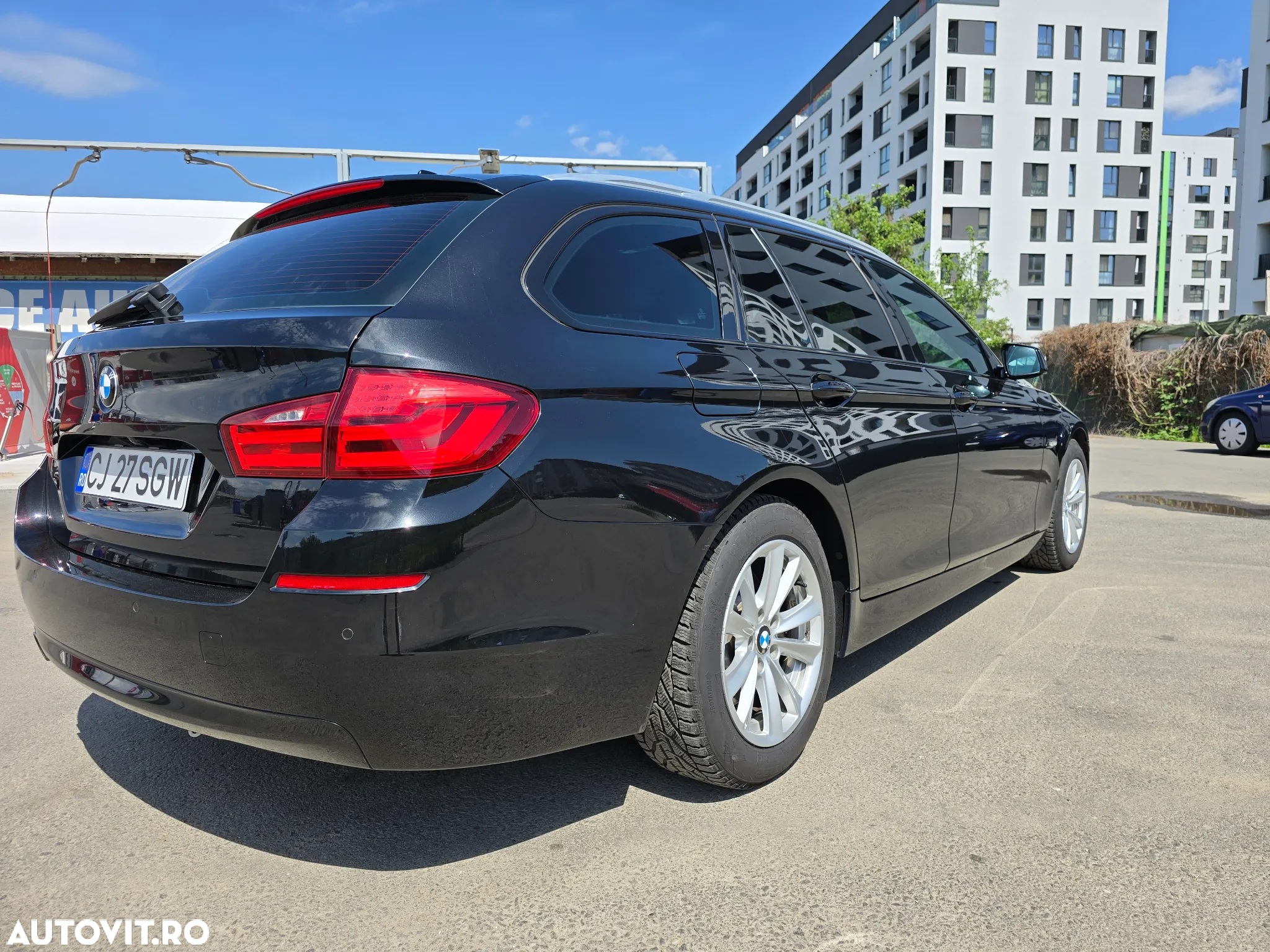 BMW Seria 5 530d xDrive - 16