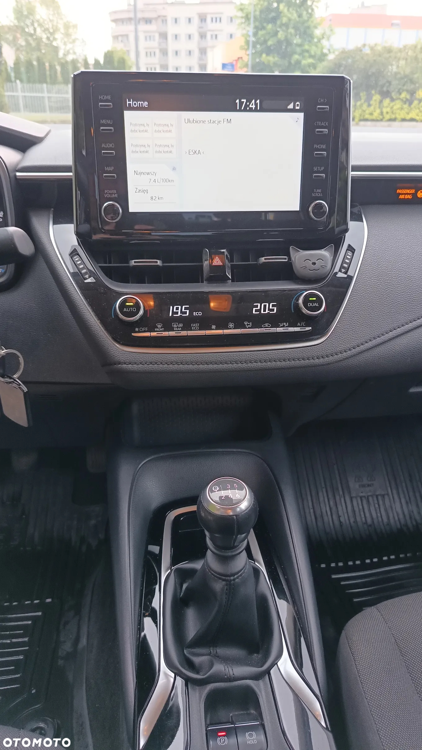 Toyota Corolla 1.6 Comfort - 17