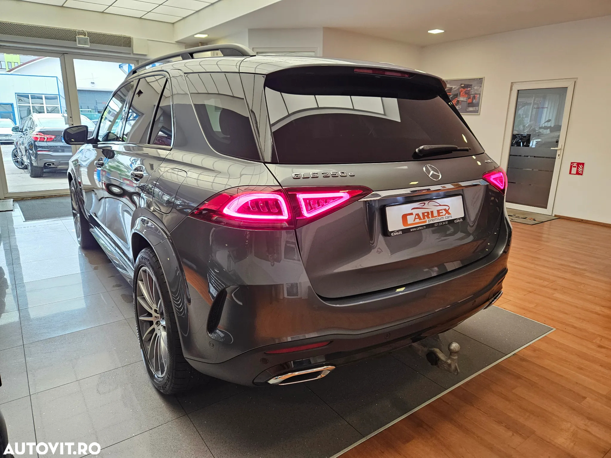 Mercedes-Benz GLE 350 e 4MATIC - 8
