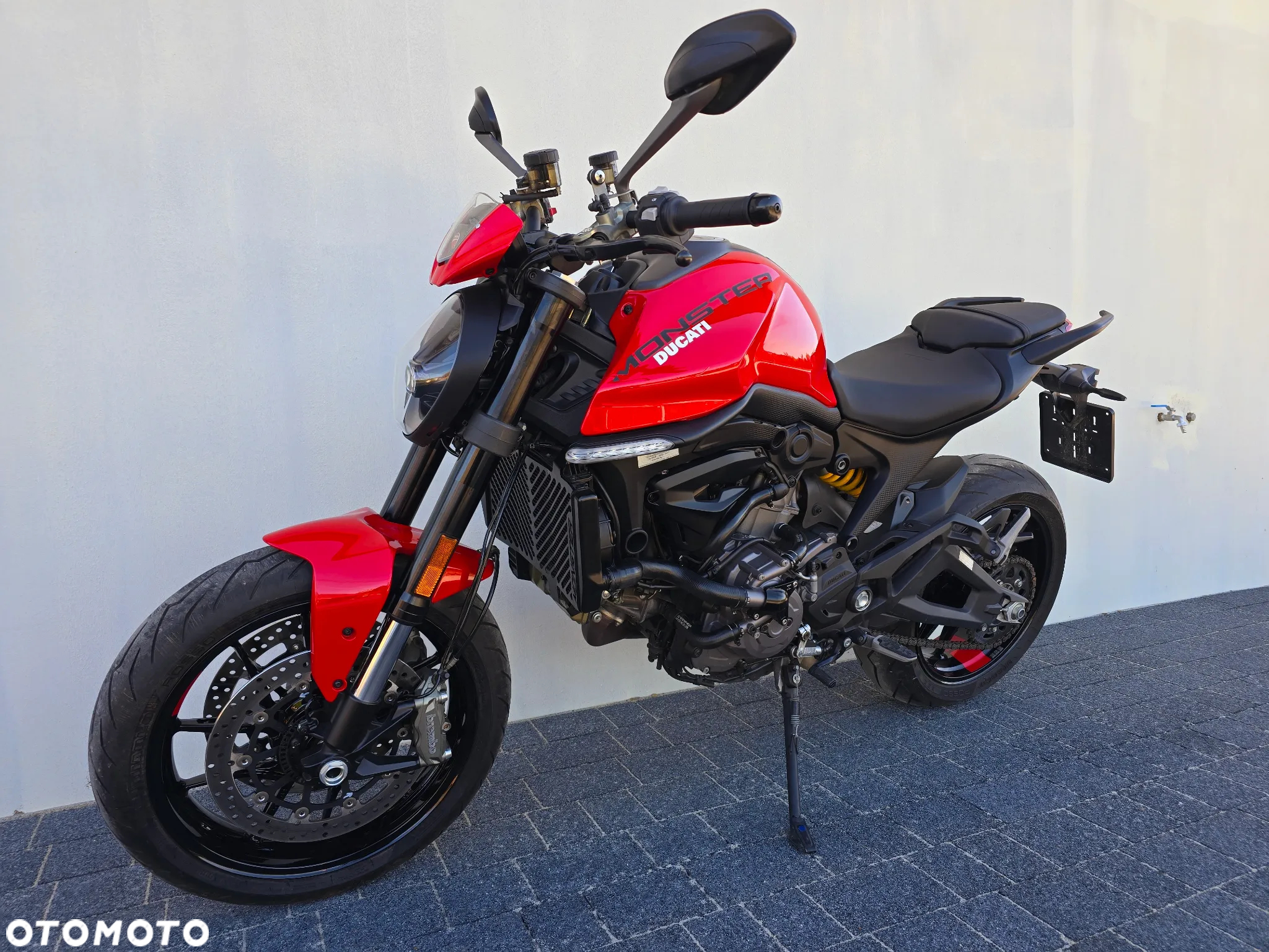 Ducati Monster - 4