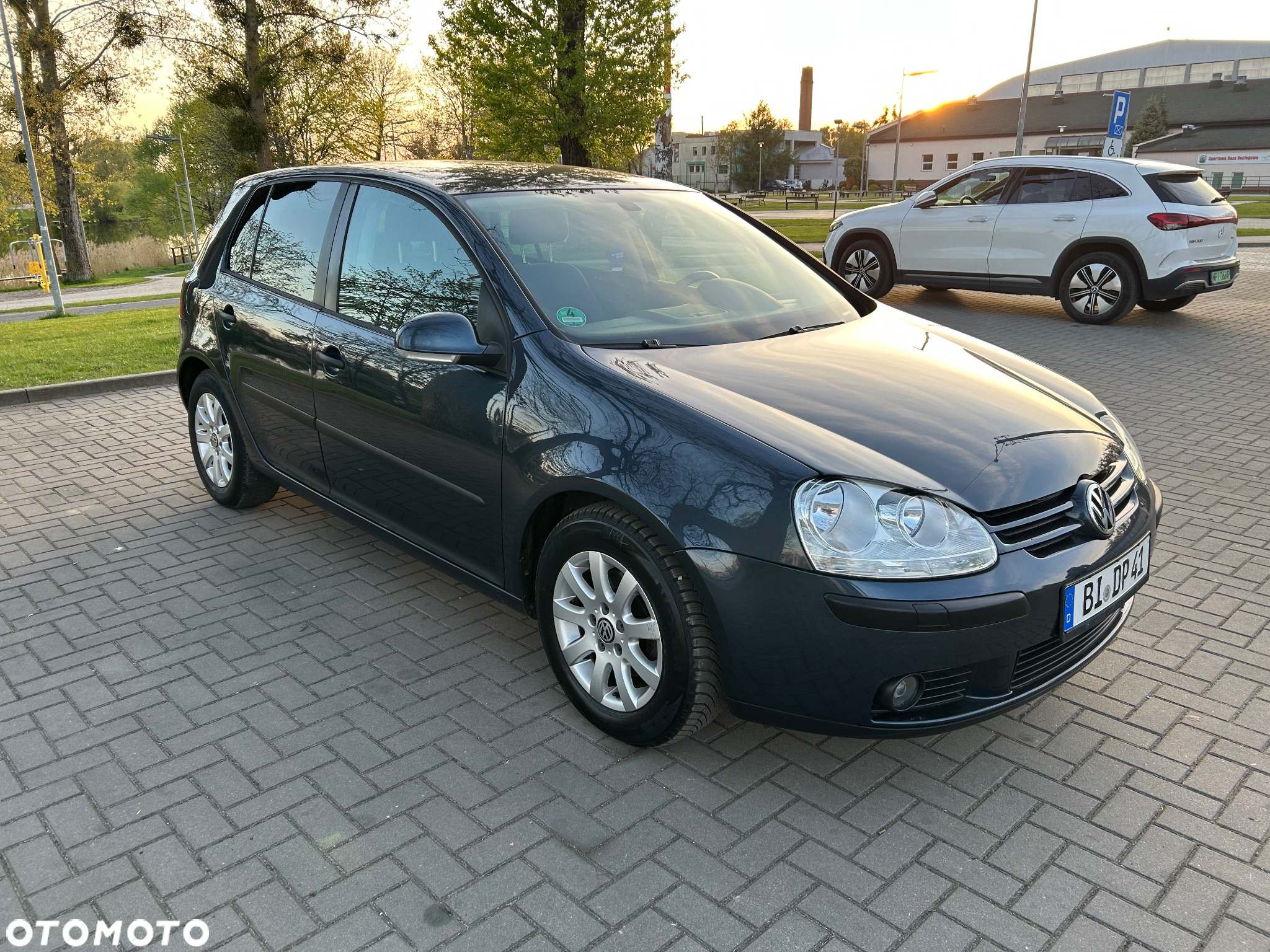 Volkswagen Golf 1.6 Comfortline - 6