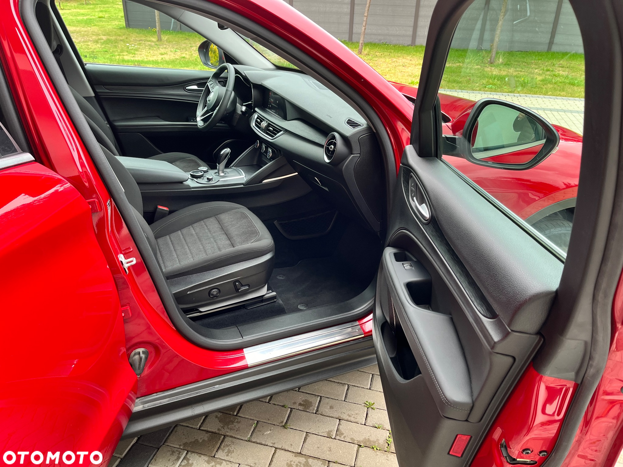 Alfa Romeo Stelvio - 8