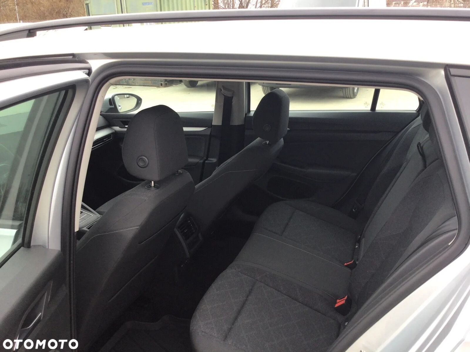 Volkswagen Golf VIII 2.0 TDI Life - 23