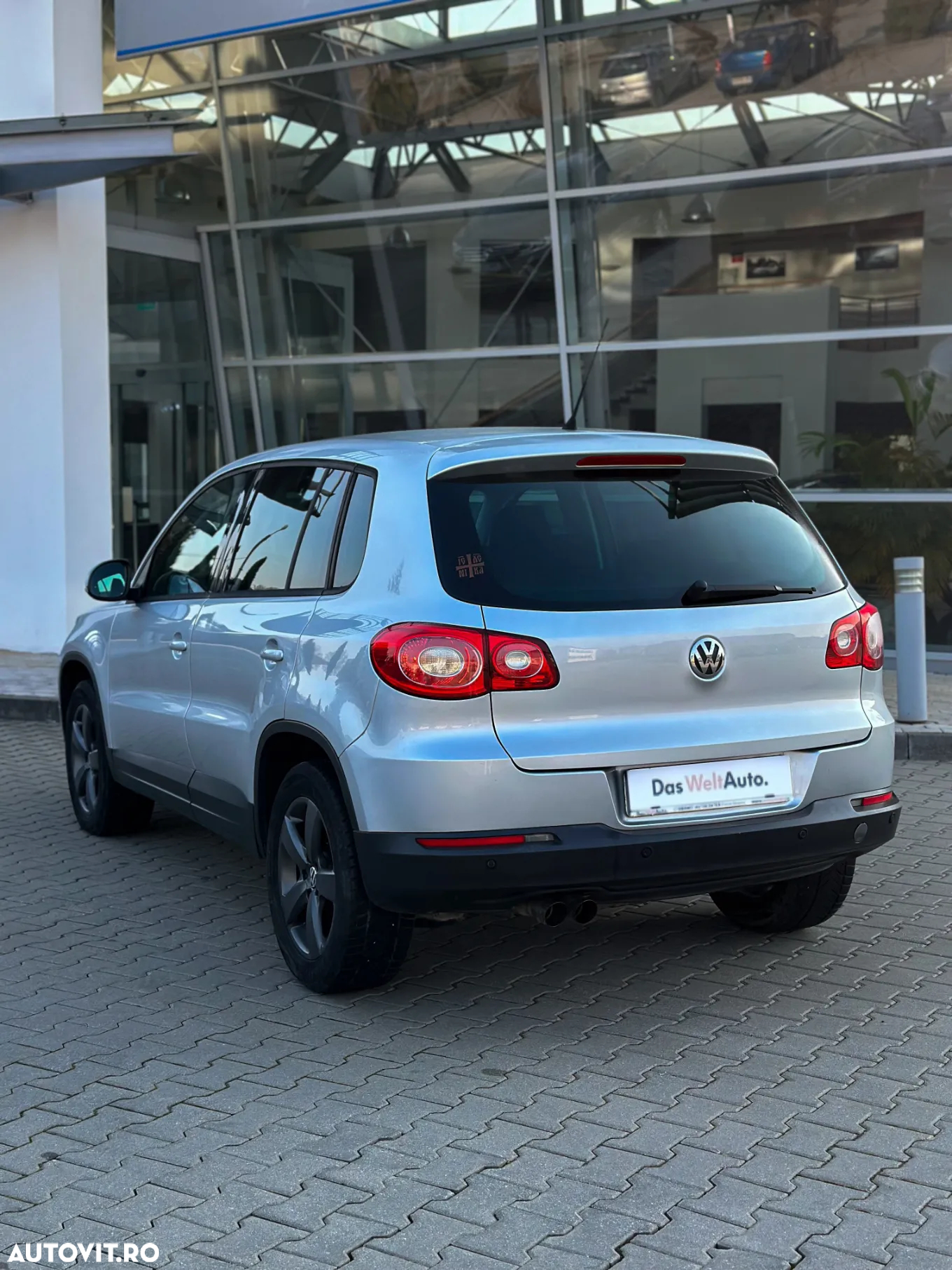 Volkswagen Tiguan - 4