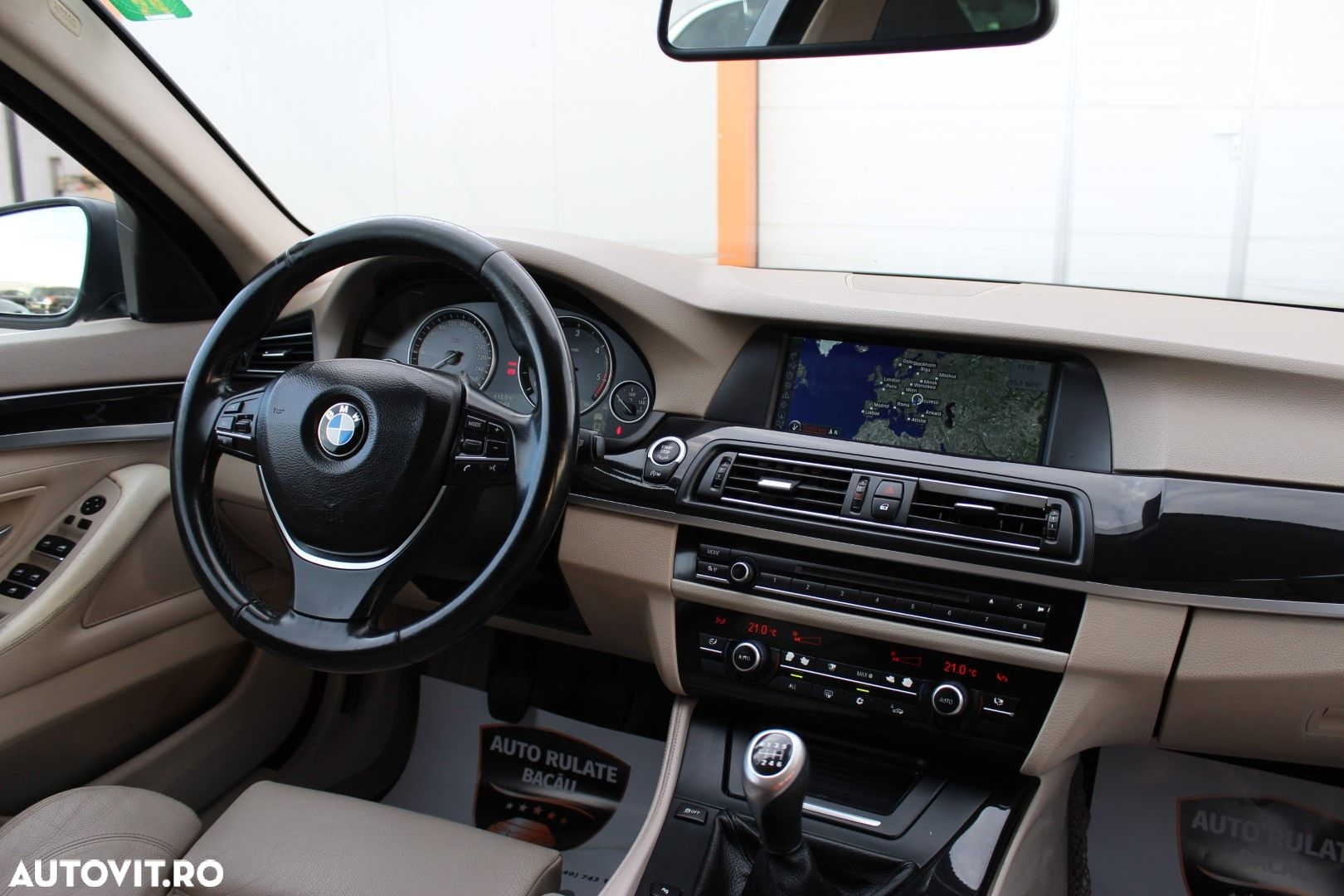 BMW Seria 5 520d Touring - 14