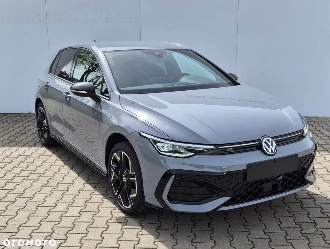 Volkswagen Golf VIII 1.5 TSI EVO R-Line - 1