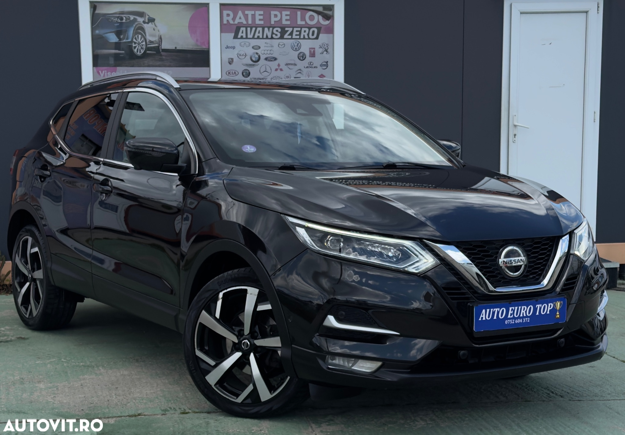 Nissan Qashqai 1.3 DIG-T TEKNA+ - 8