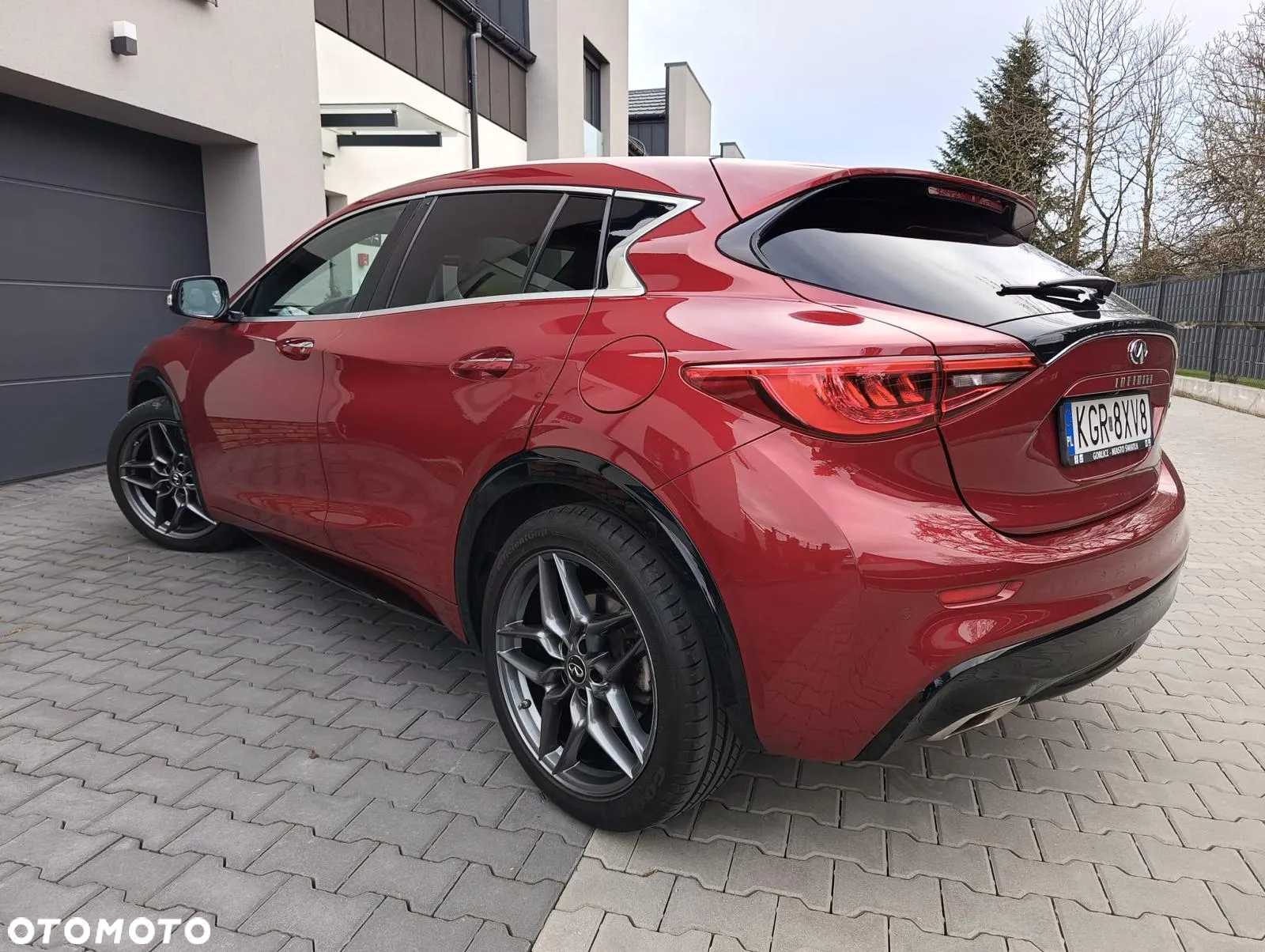 Infiniti Q30 - 2