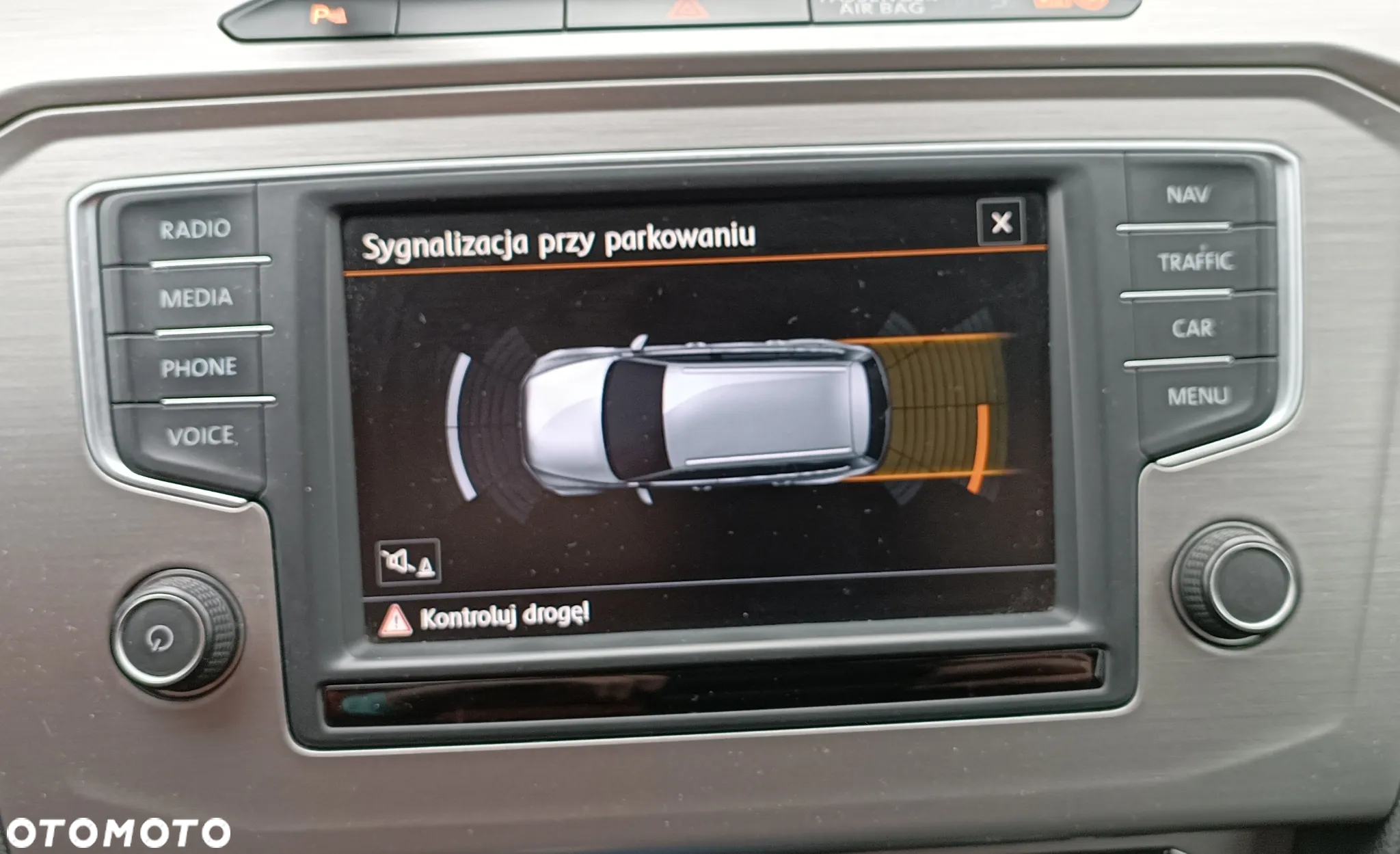 Volkswagen Passat 2.0 TDI BMT Trendline - 26