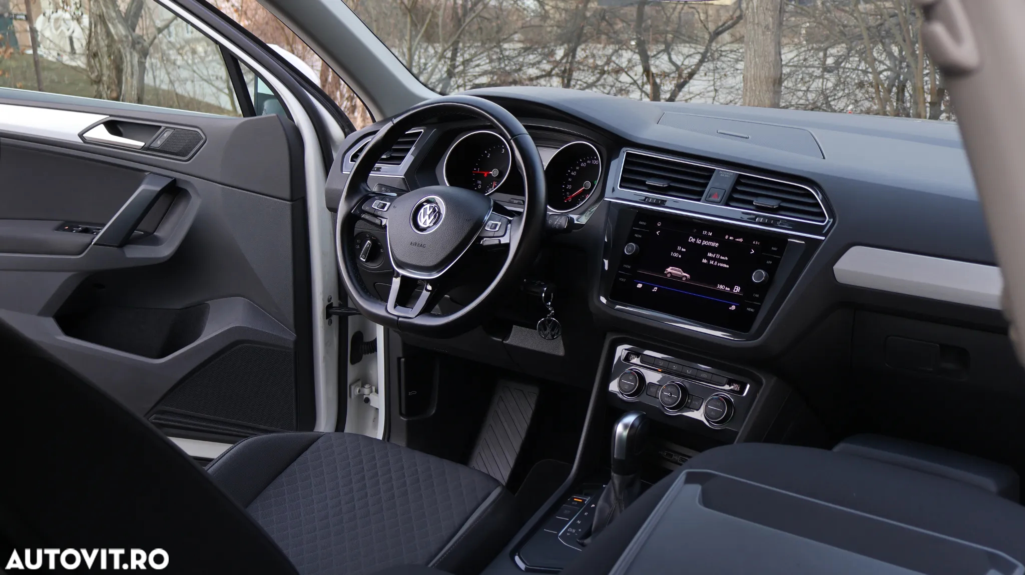 Volkswagen Tiguan - 6