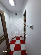 Spatiu Comercial | Zona Decebal | 37 mp utili - Imagine principală: 5/6