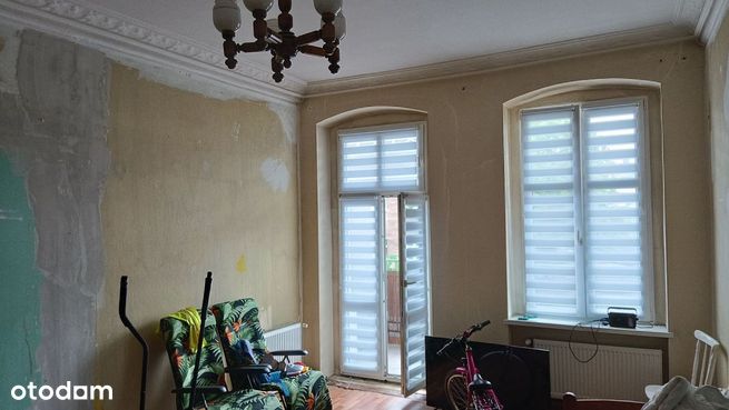 Duże mieszkanie w odnowionej kamienicy-3
