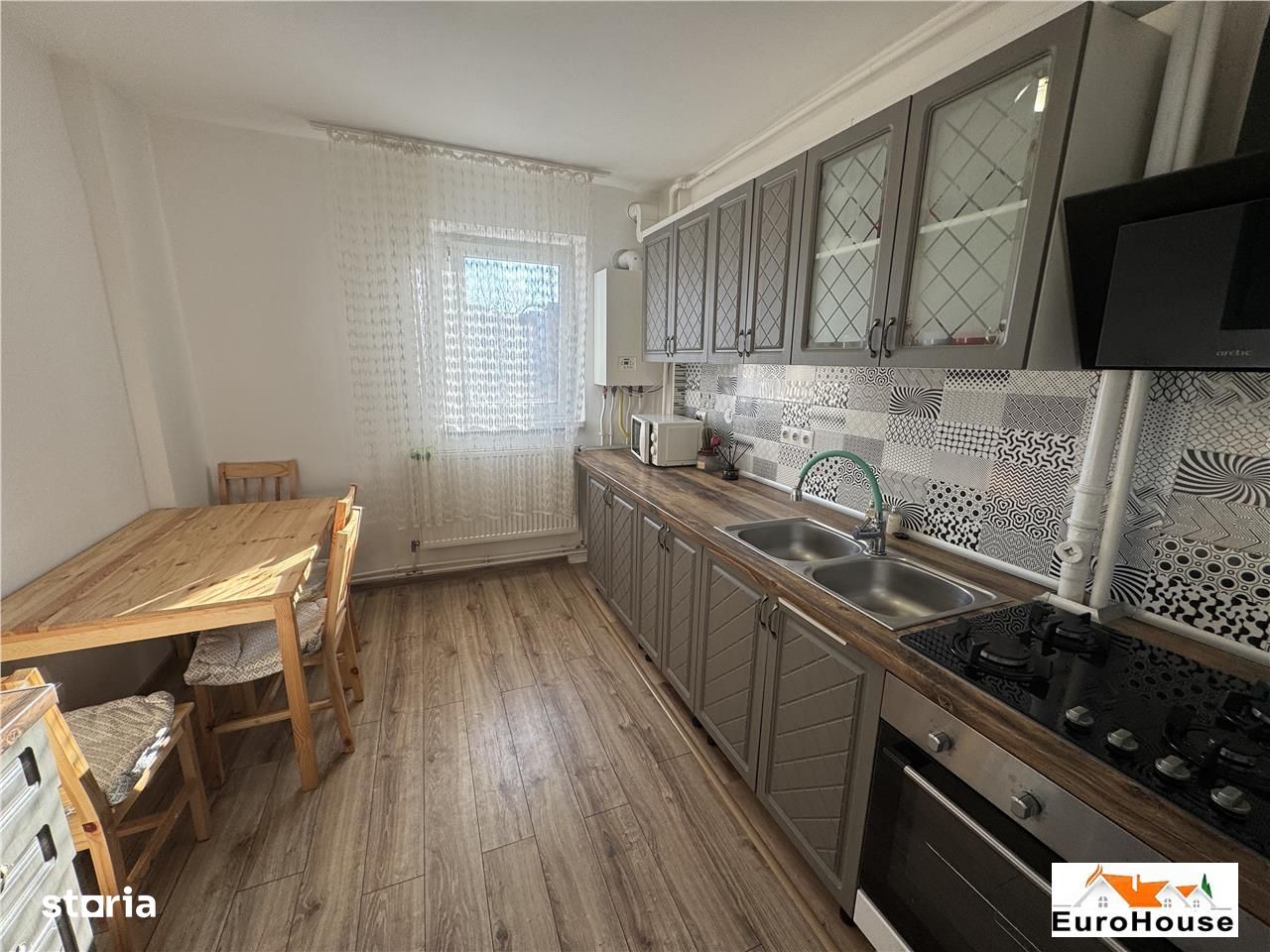 Apartament cu 2 camere decomandat de vanzare in Alba Iulia - Imagine principală: 1/6