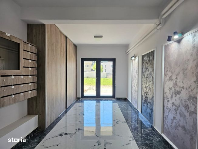 Apartament cu 2 camere, terasa 63mp, Tractorul-2
