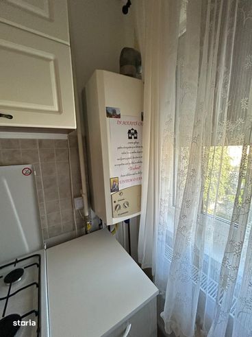 Apartament  3 camere  - Zona Sud  etaj 4/4 -46mp - 54000 euro-8