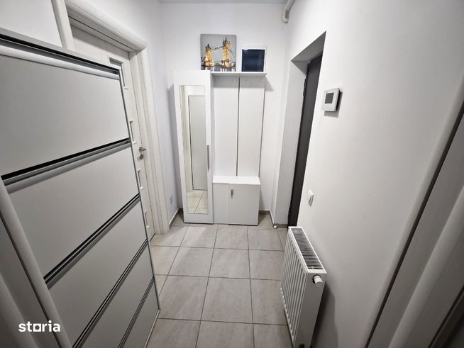 Apartament cu 3 camere de vanzare zona Tractorul bloc nou-5