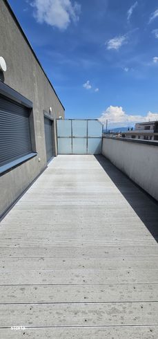 Apartament cu 4 camere tip penthouse de vanzare bloc nou-4